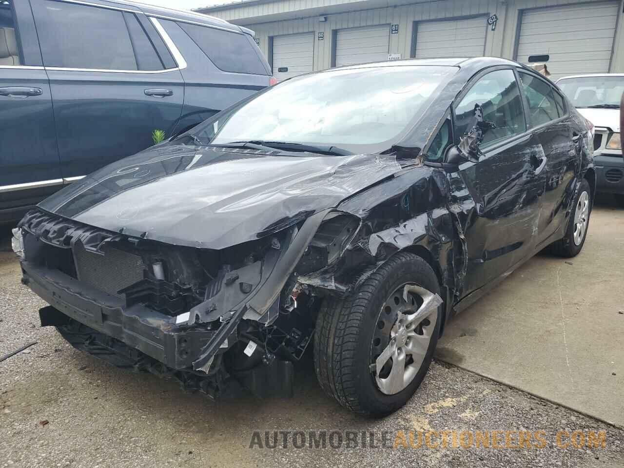 3KPFK4A79JE196259 KIA FORTE 2018