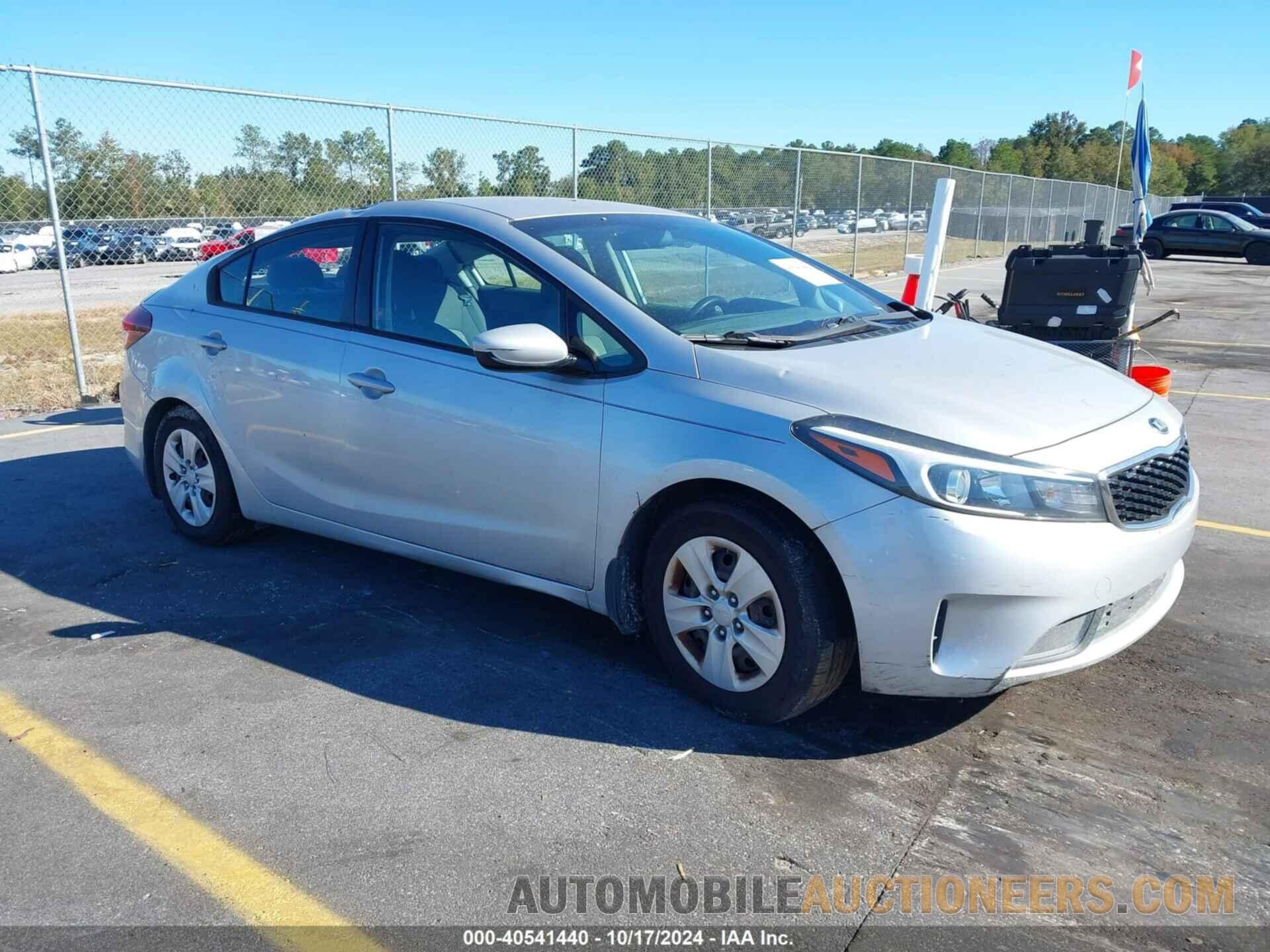 3KPFK4A79JE198500 KIA FORTE 2018