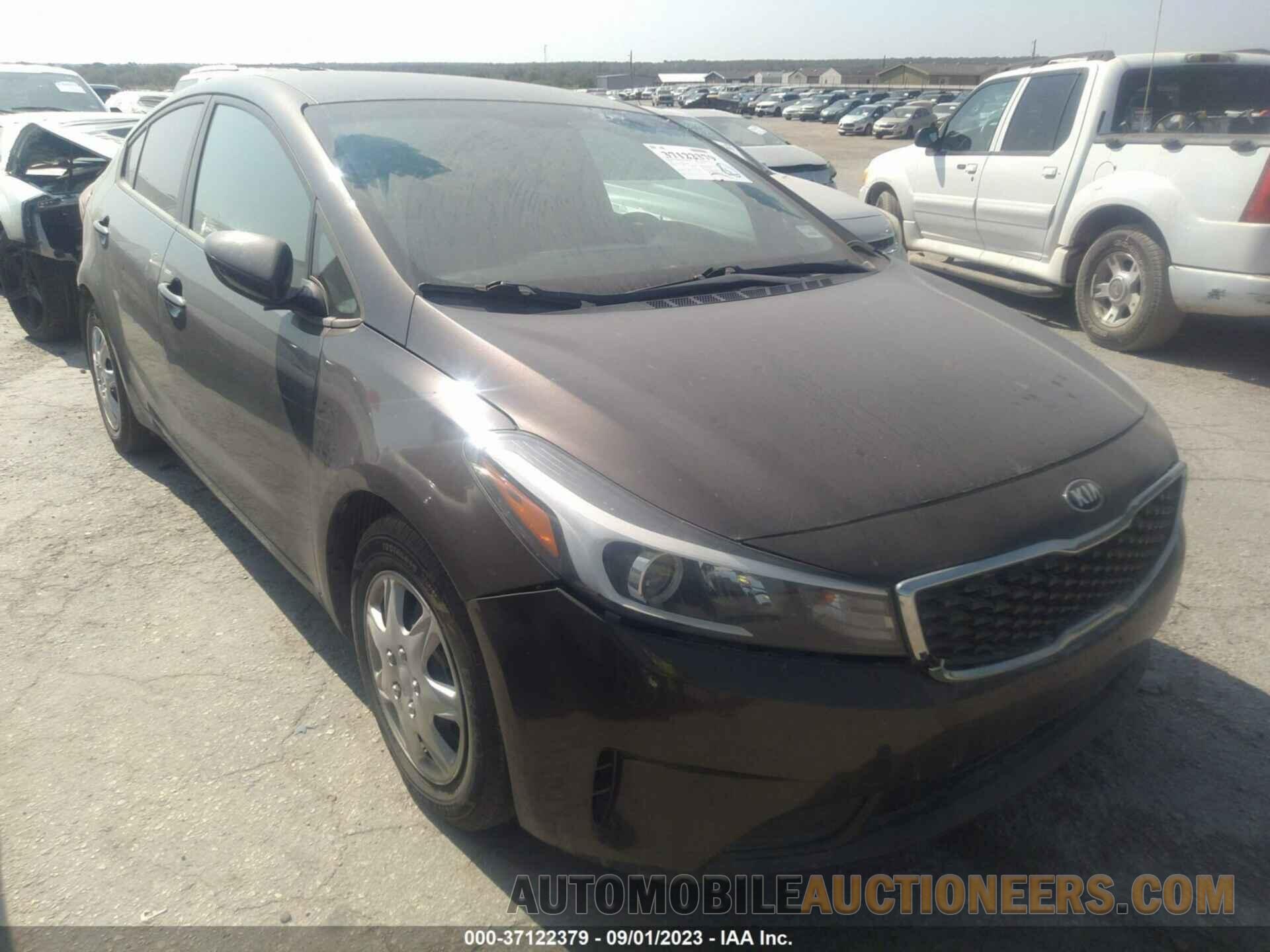 3KPFK4A79JE198738 KIA FORTE 2018