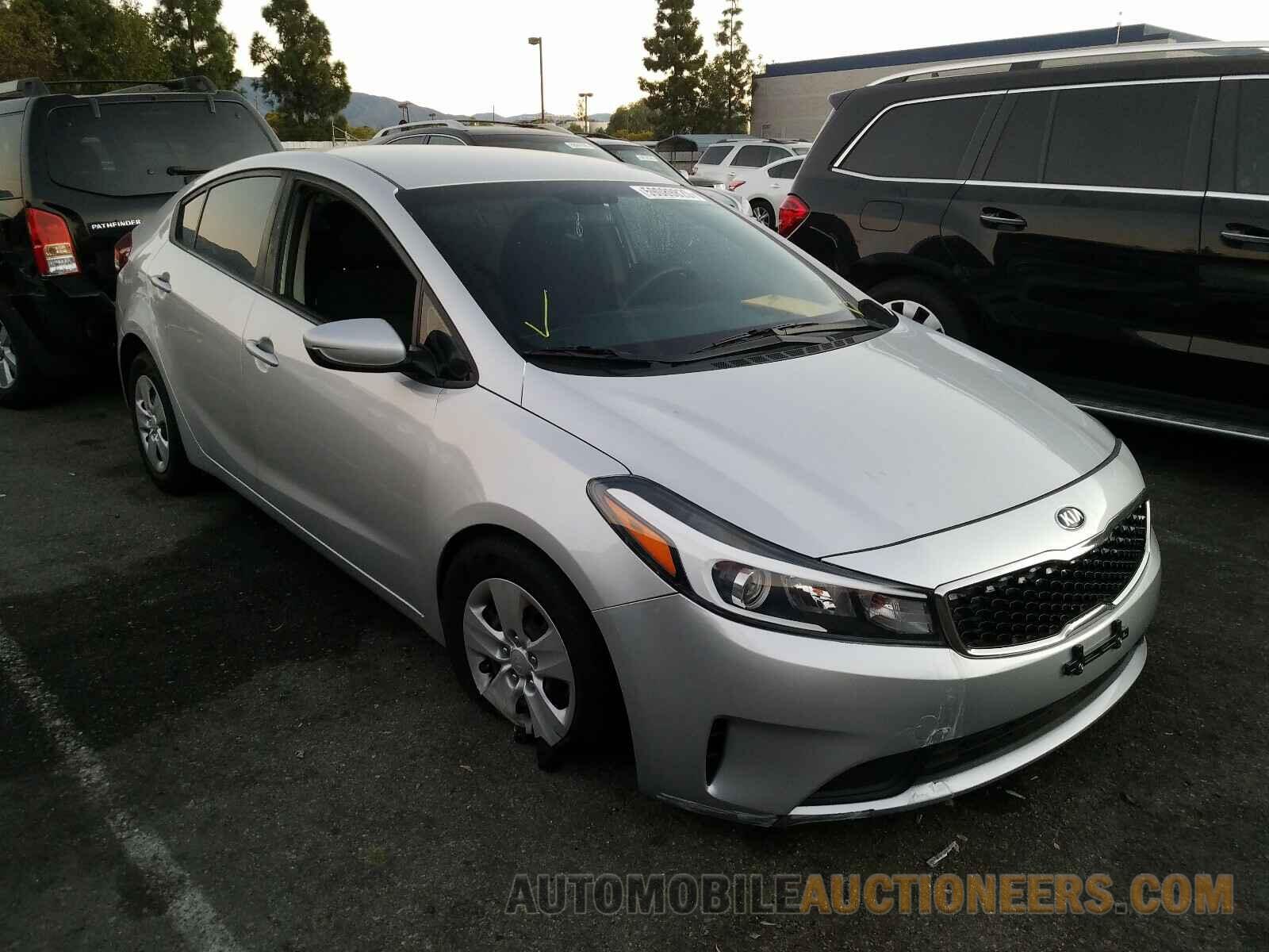 3KPFK4A79JE226747 KIA FORTE 2018