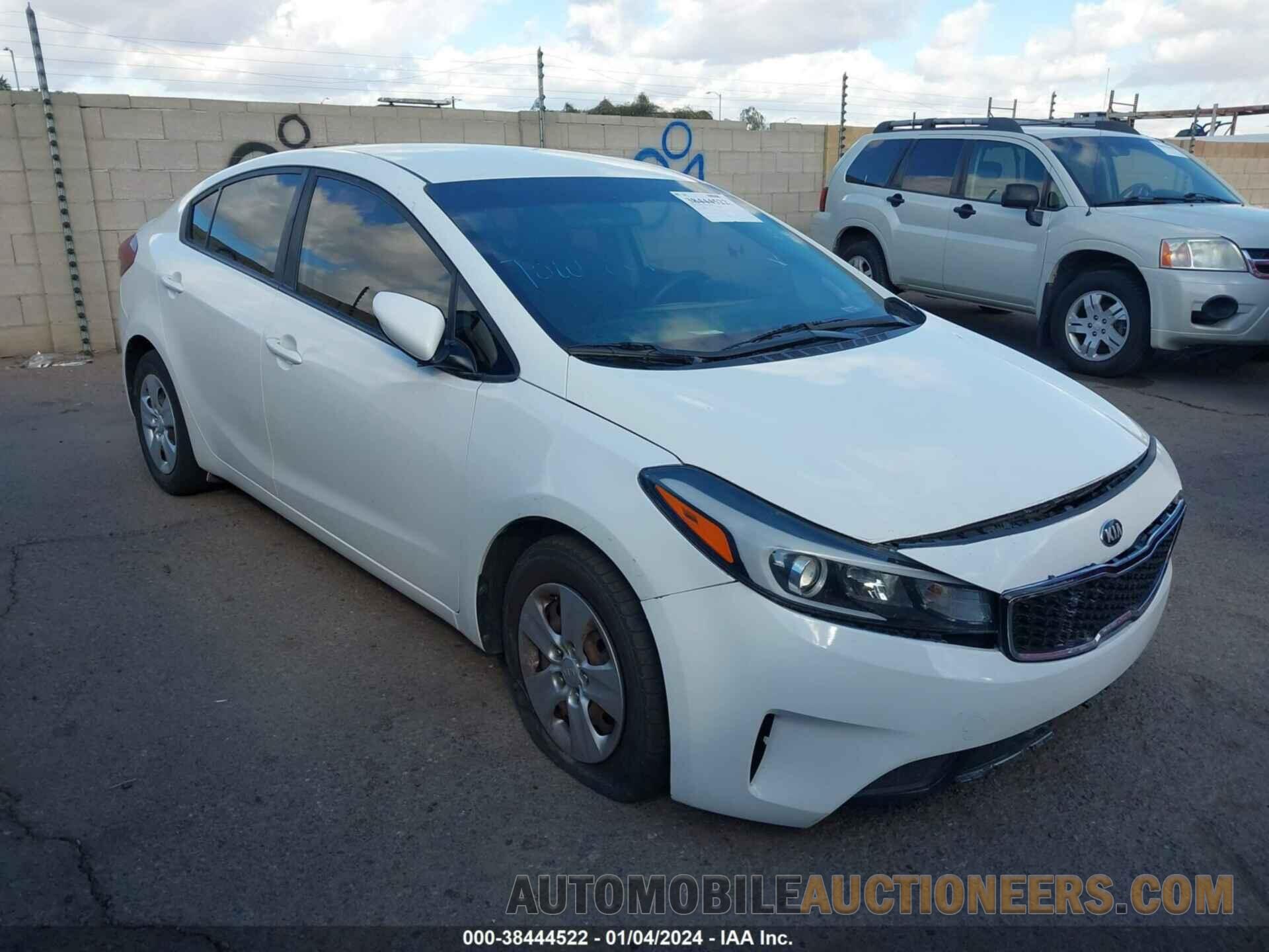 3KPFK4A79JE229003 KIA FORTE 2018