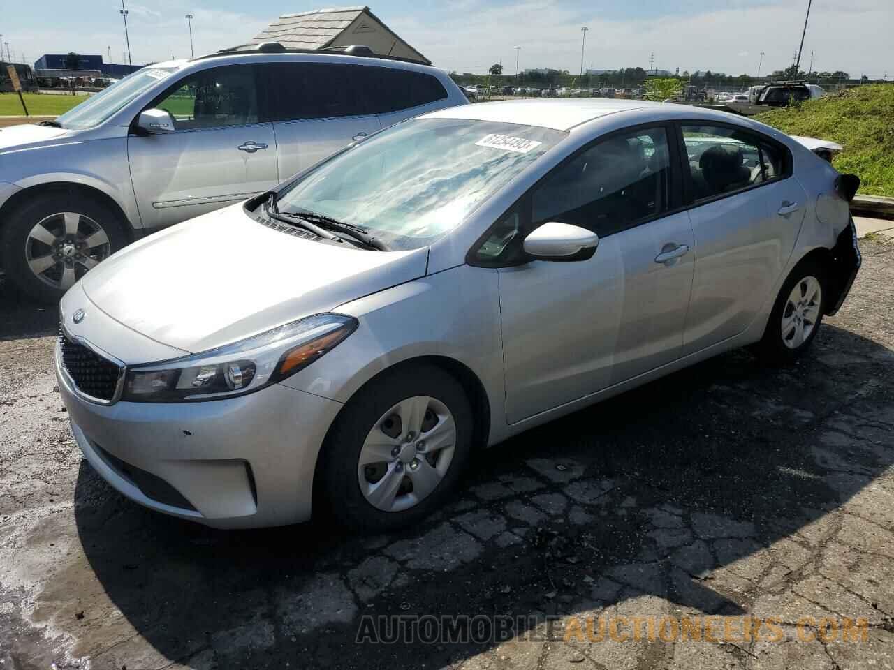 3KPFK4A79JE241667 KIA FORTE 2018