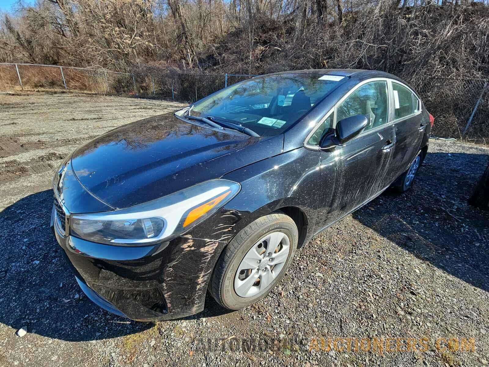 3KPFK4A79JE244939 Kia Forte LX 2018