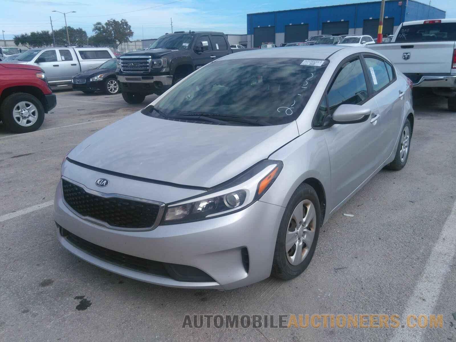 3KPFK4A79JE257920 Kia Forte LX 2018