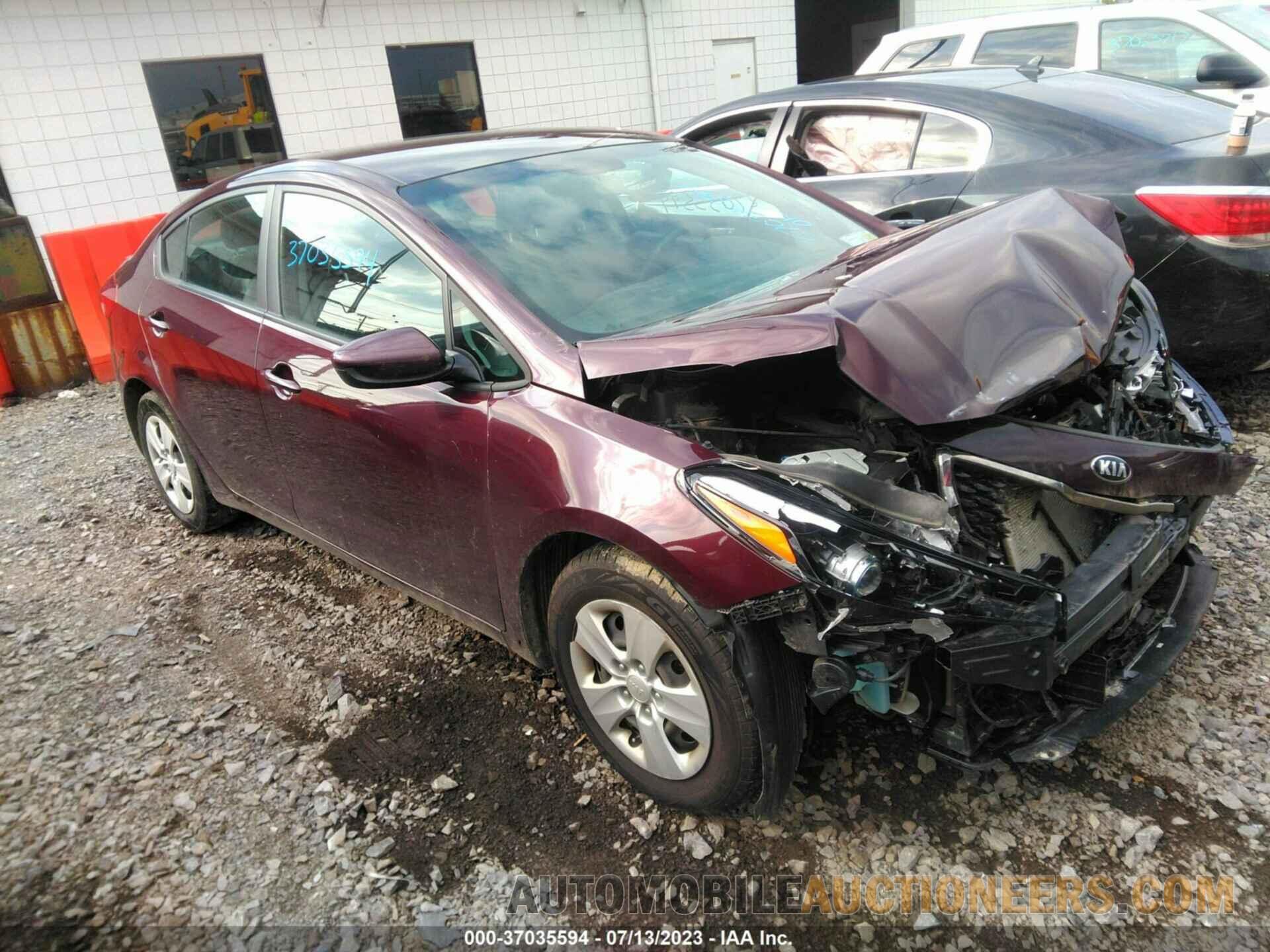 3KPFK4A79JE258095 KIA FORTE 2018