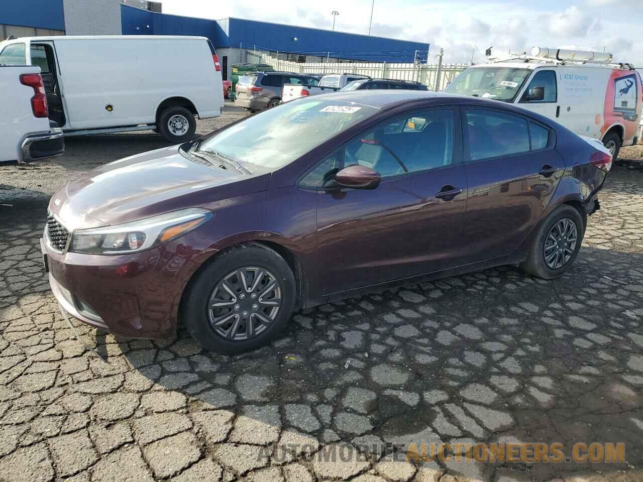 3KPFK4A79JE272000 KIA FORTE 2018