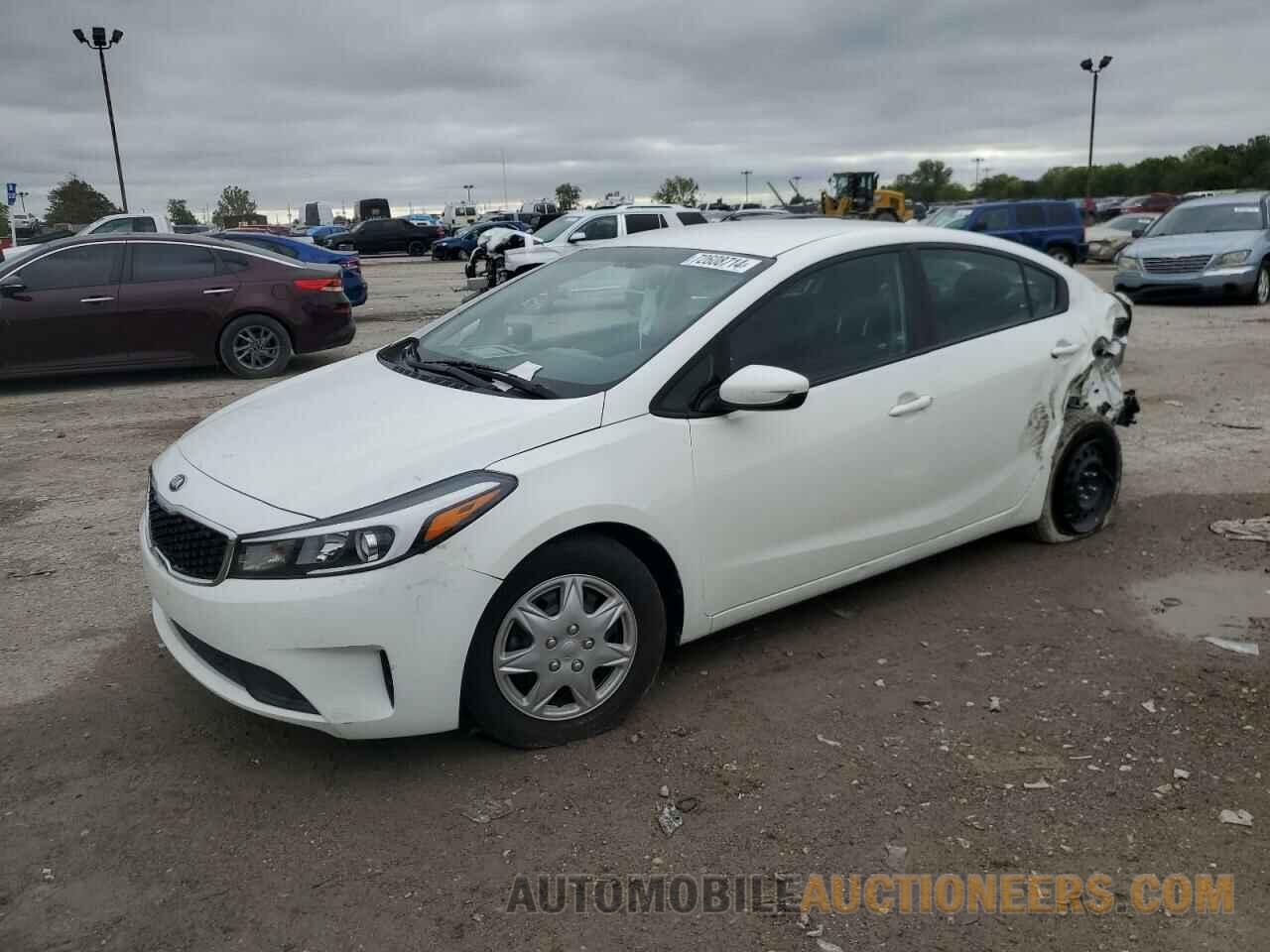 3KPFK4A79JE272403 KIA FORTE 2018