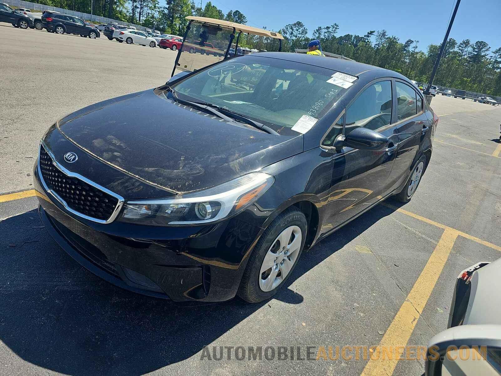 3KPFK4A79JE273633 Kia Forte LX 2018