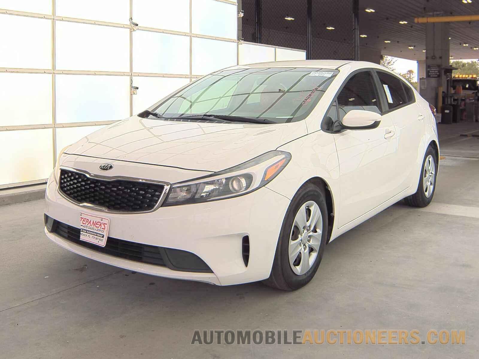 3KPFK4A7XHE069742 Kia Forte LX 2017