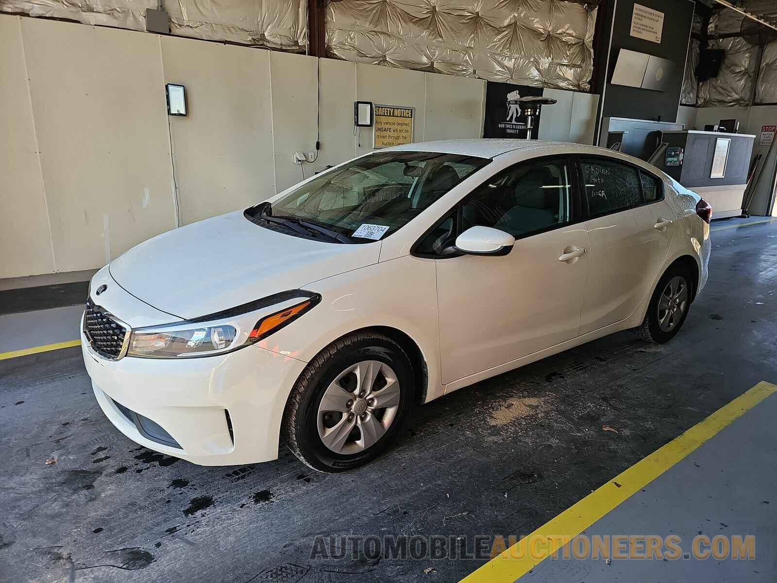 3KPFK4A7XHE078697 Kia Forte LX 2017