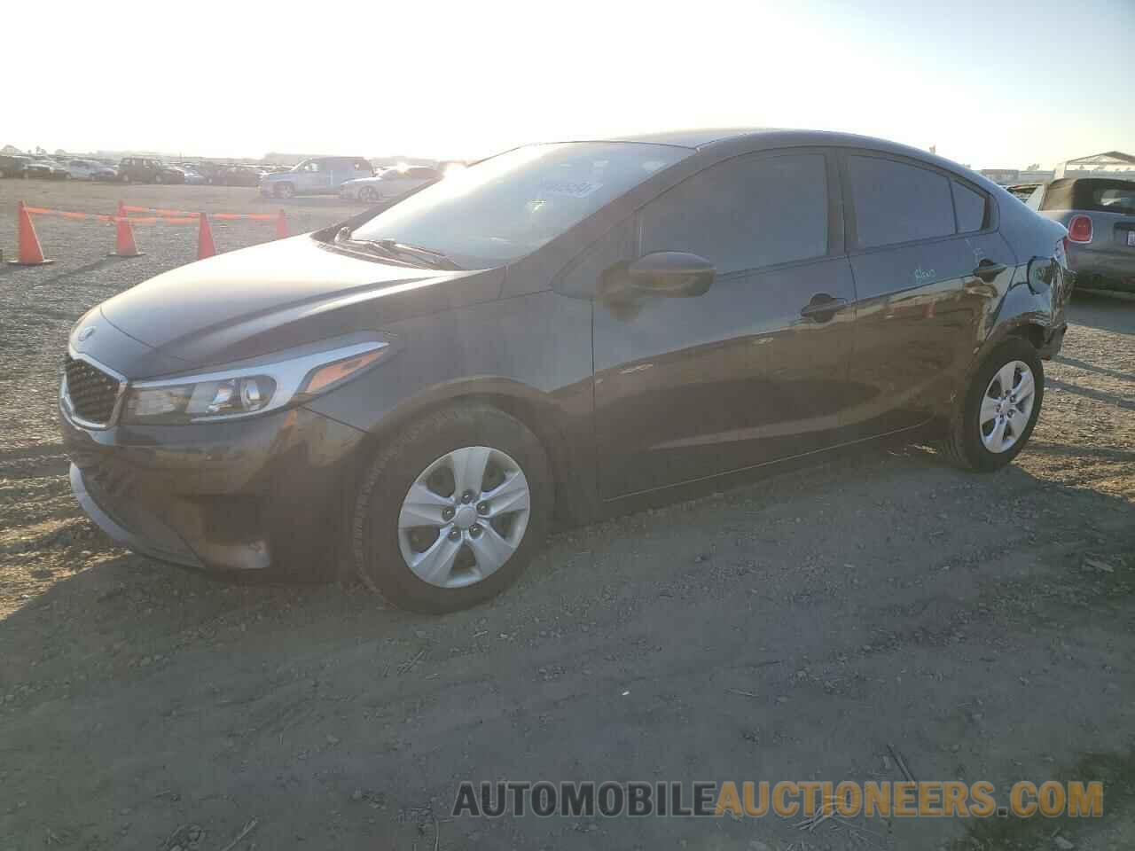 3KPFK4A7XHE101203 KIA FORTE 2017