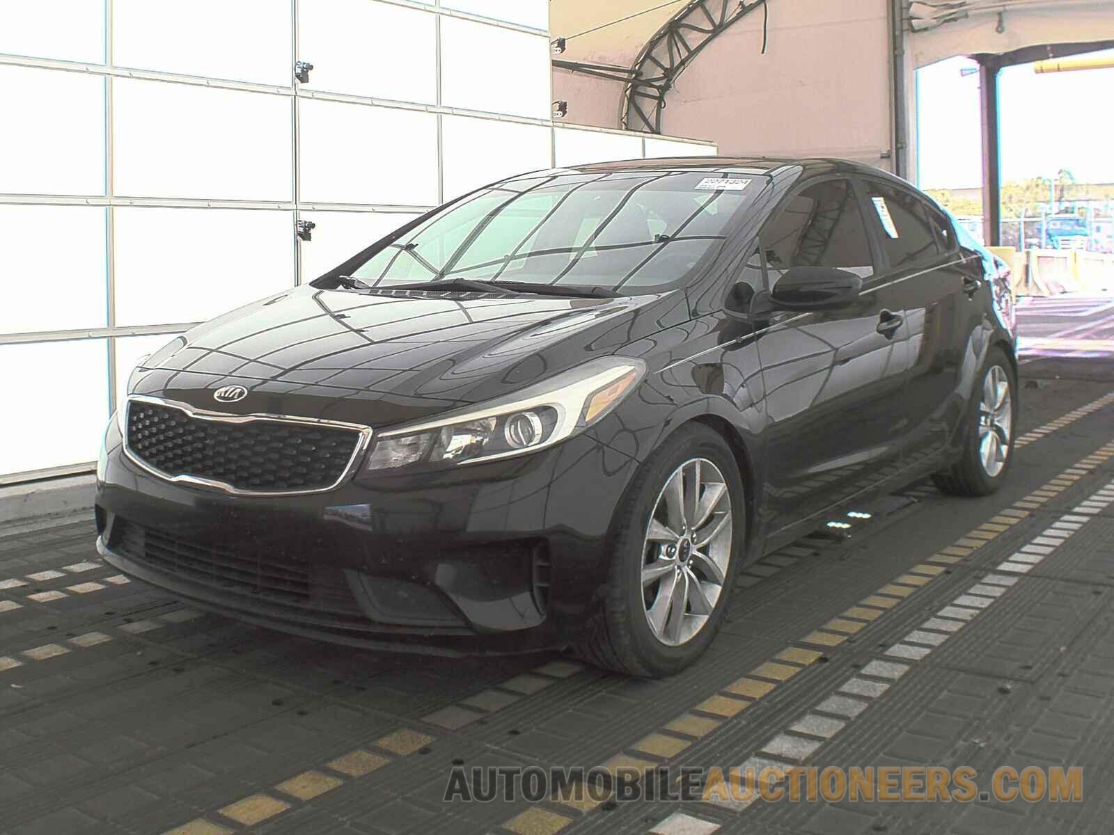 3KPFK4A7XJE170463 Kia Forte 2018