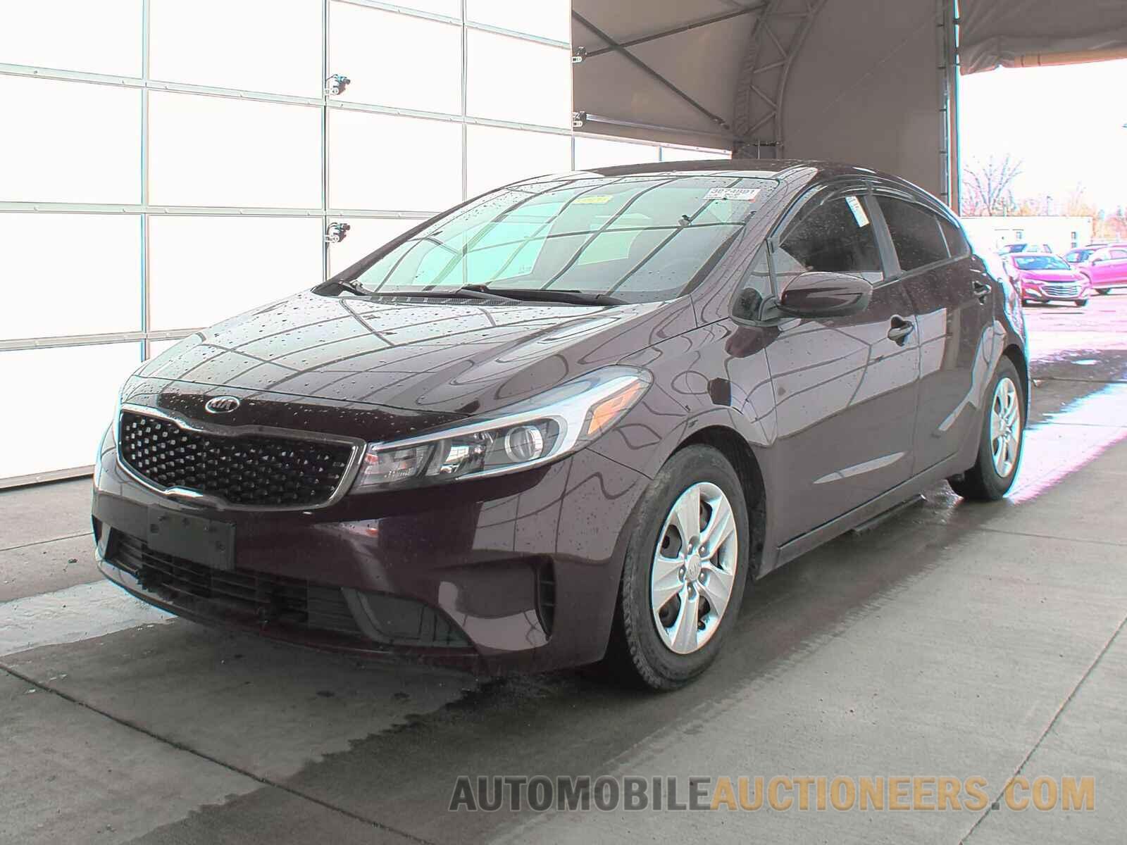 3KPFK4A7XJE182919 Kia Forte LX 2018