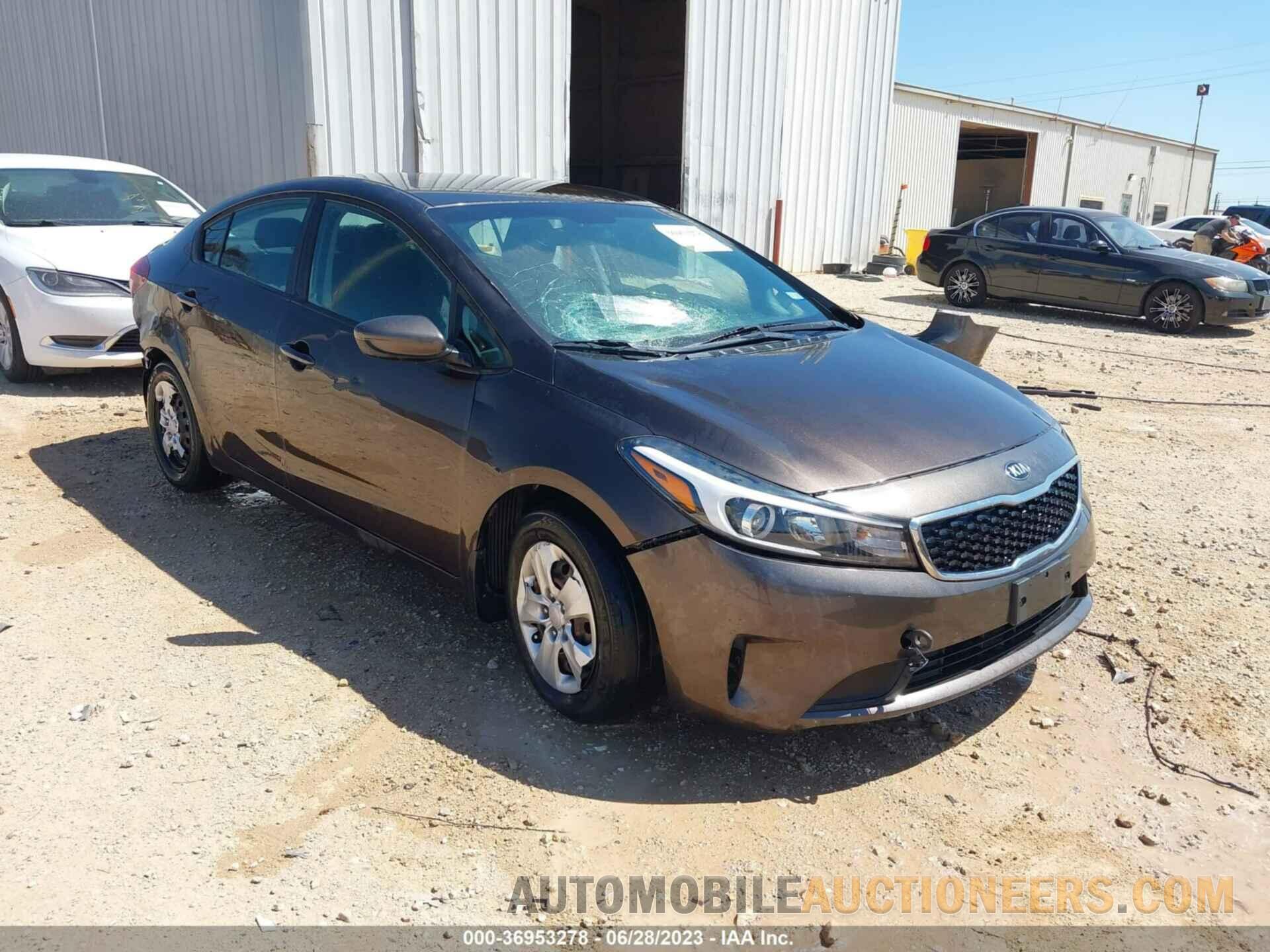 3KPFK4A7XJE185917 KIA FORTE 2018