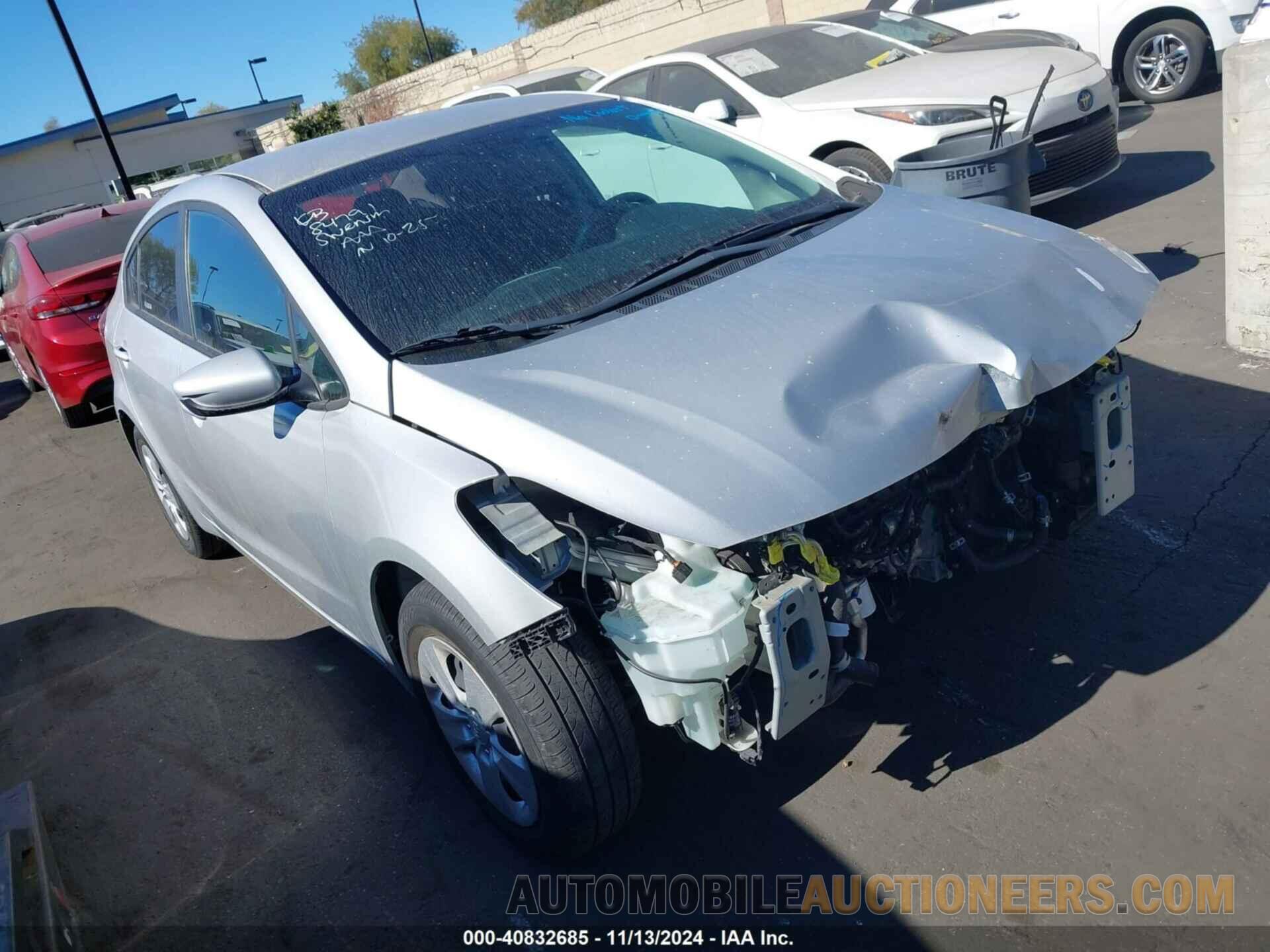 3KPFK4A7XJE203171 KIA FORTE 2018