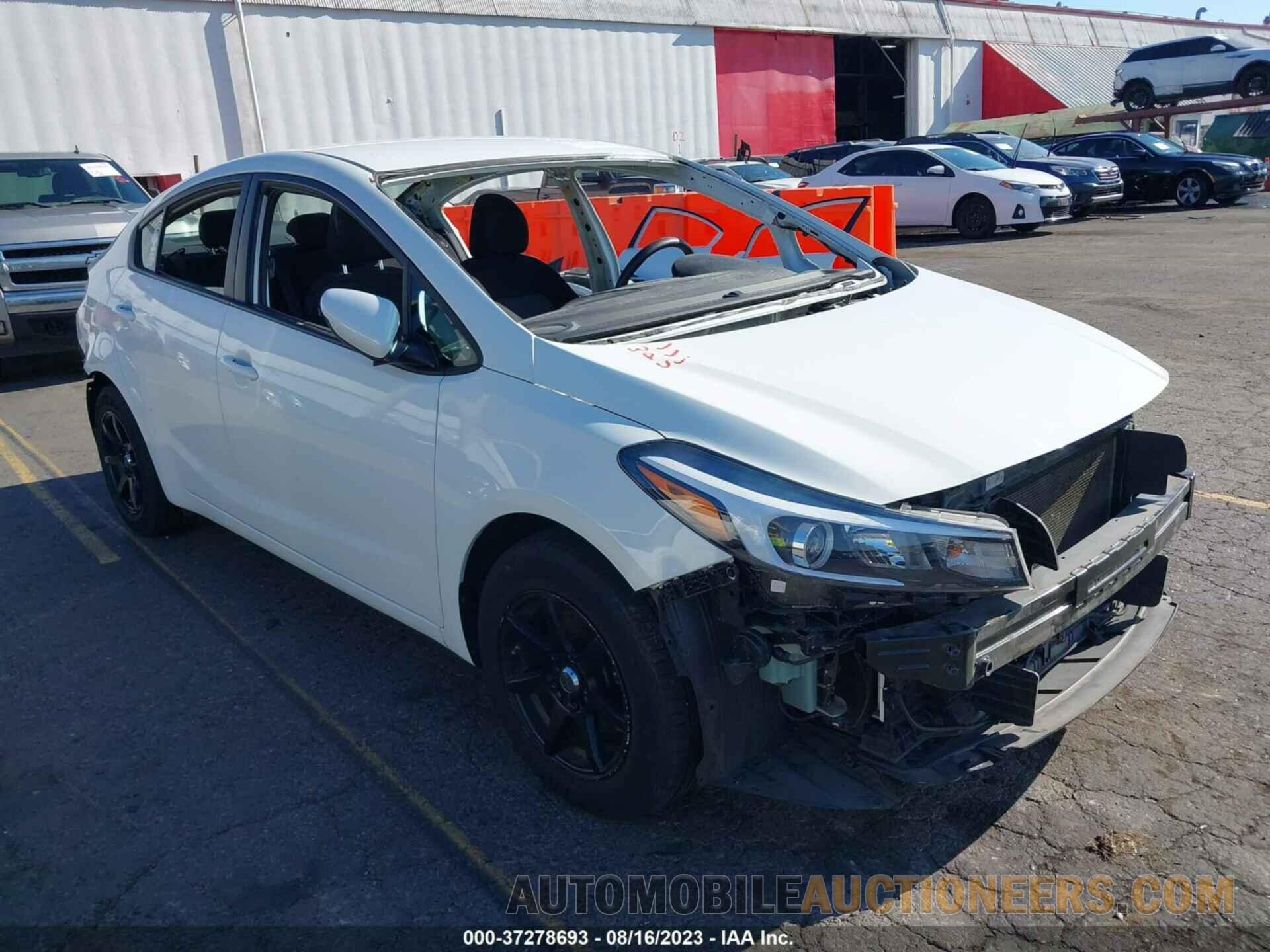 3KPFK4A7XJE211478 KIA FORTE 2018