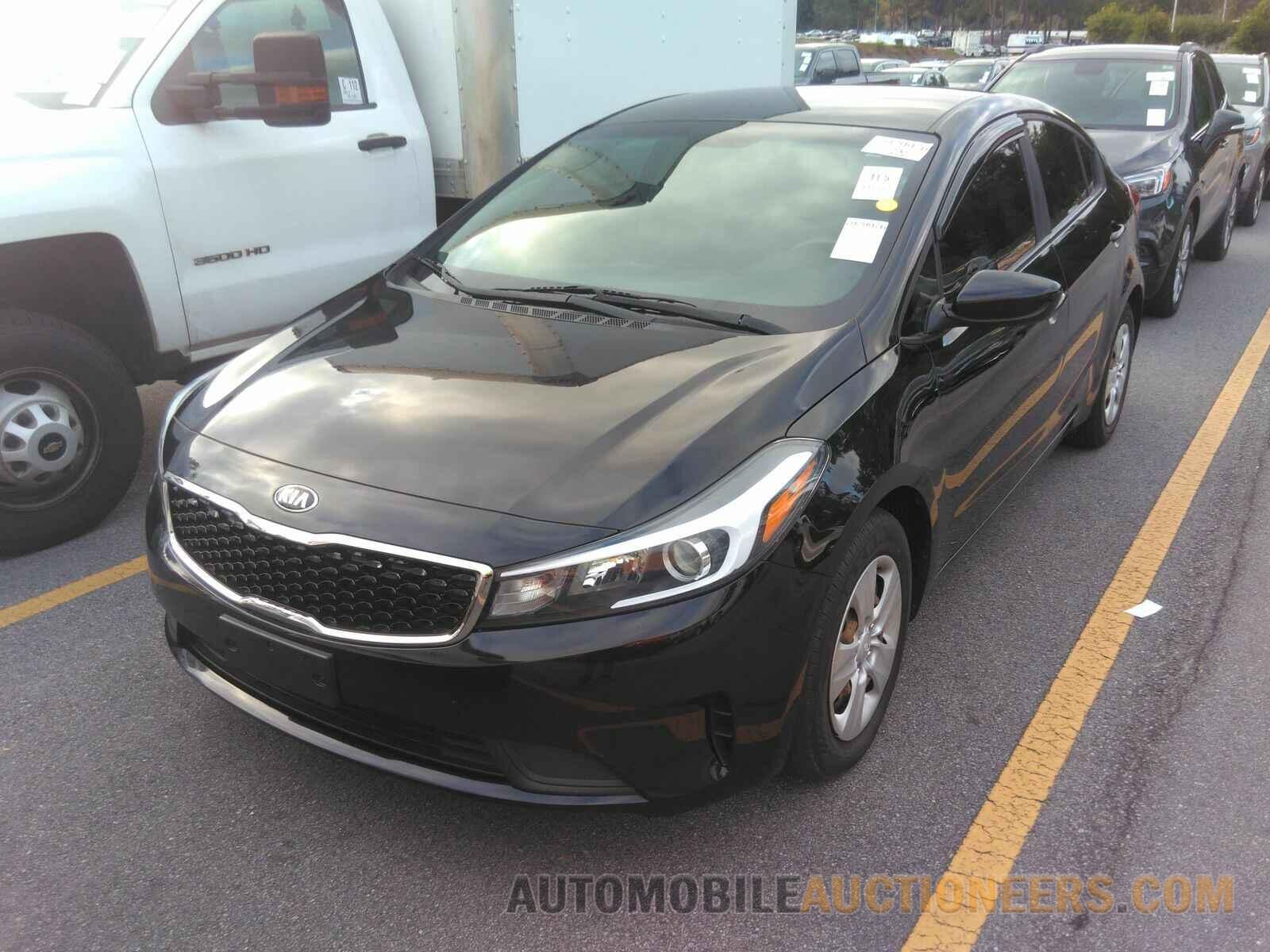 3KPFK4A7XJE212033 Kia Forte LX 2018