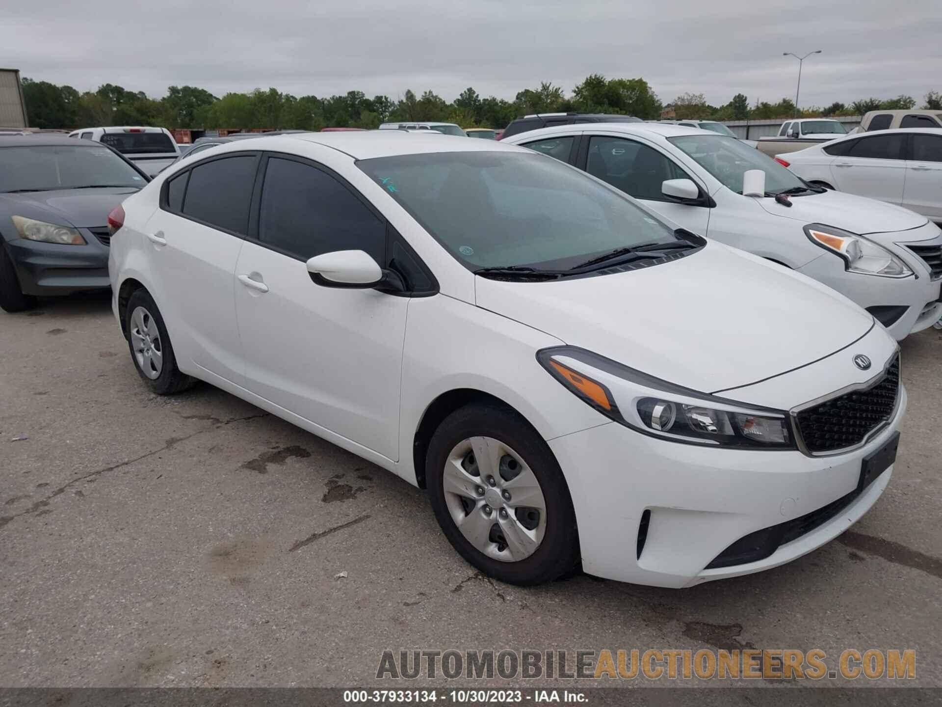 3KPFK4A7XJE235733 KIA FORTE 2018