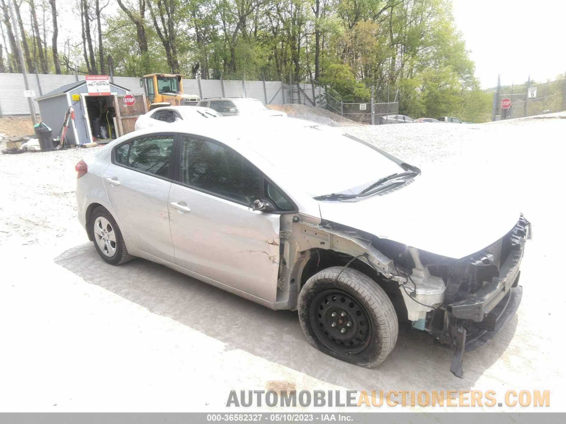 3KPFK4A7XJE240379 KIA FORTE 2018