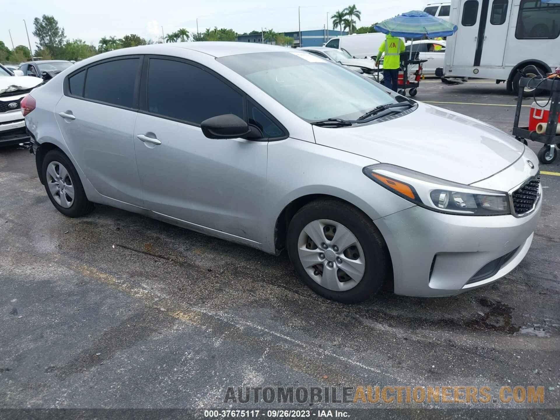 3KPFK4A7XJE257621 KIA FORTE 2018