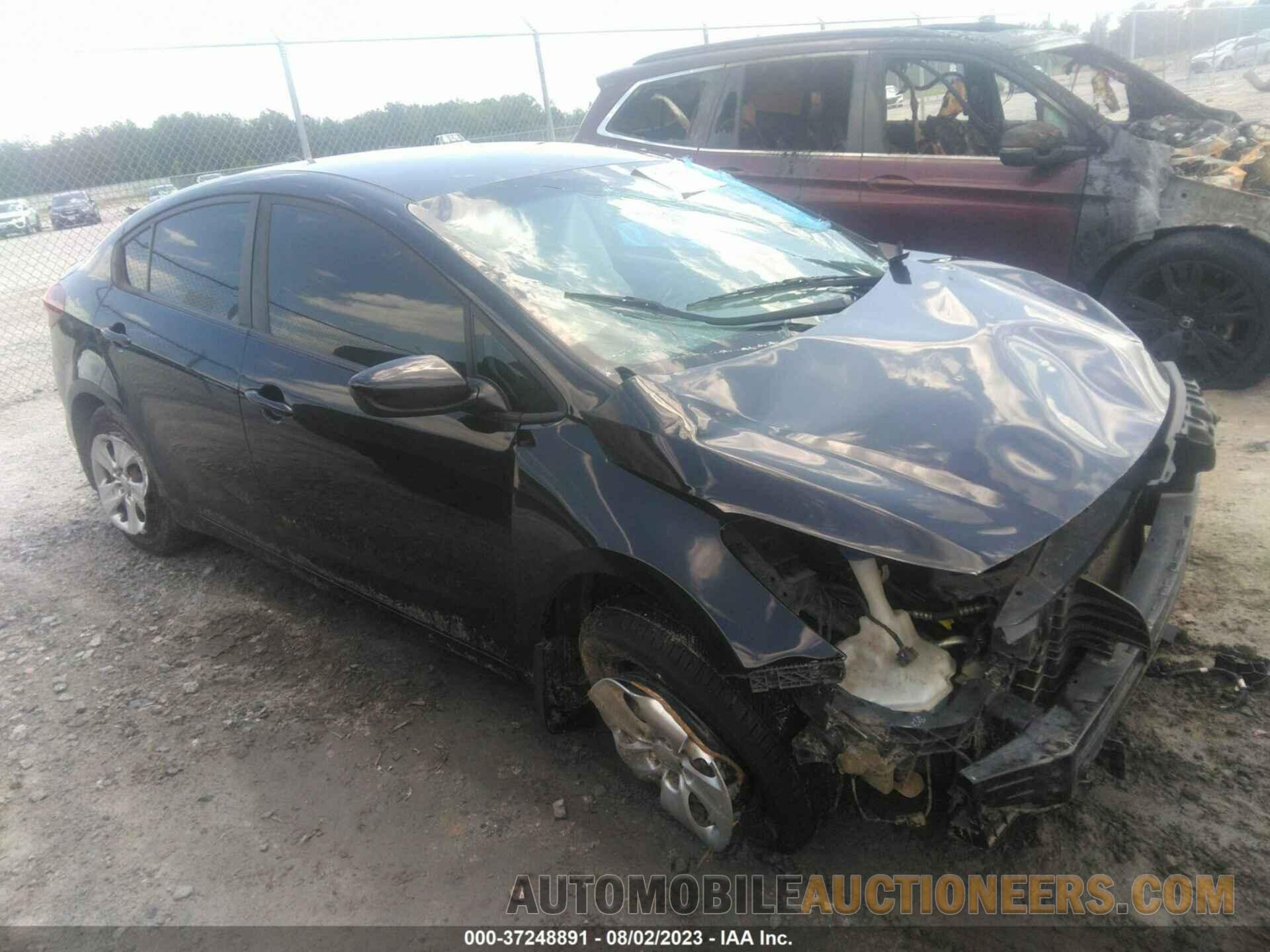 3KPFK4A7XJE268716 KIA FORTE 2018