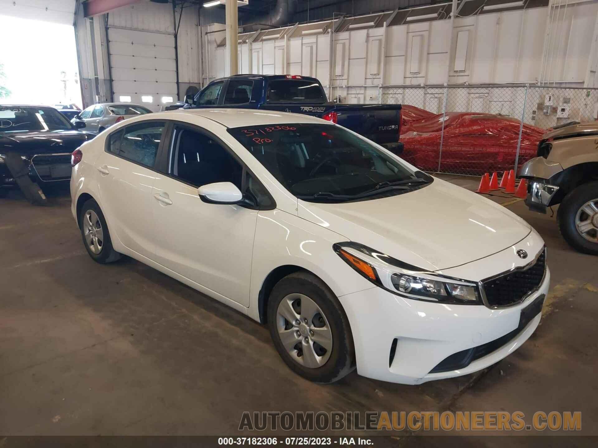 3KPFK4A7XJE277660 KIA FORTE 2018