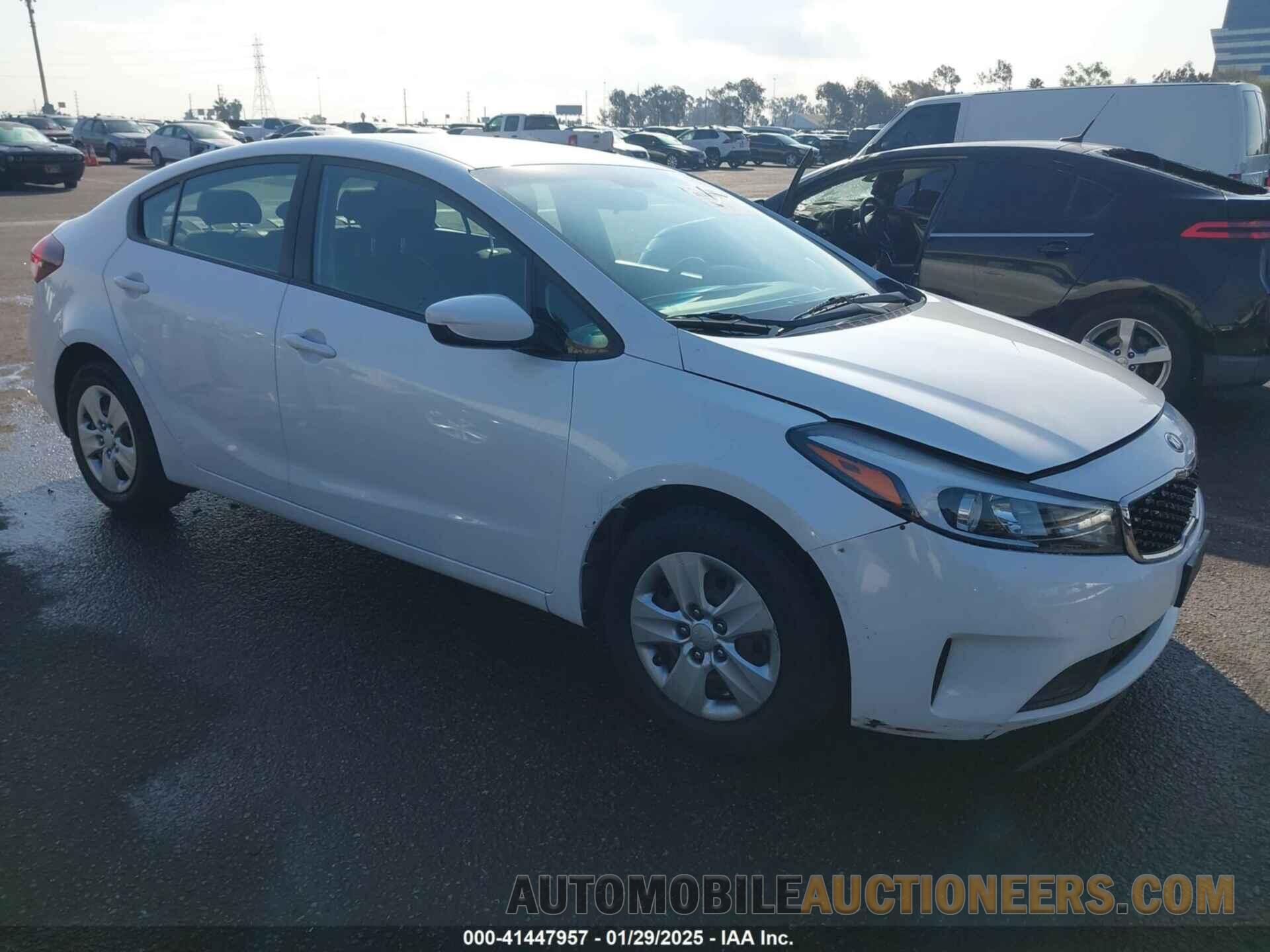 3KPFL4A70JE211485 KIA FORTE 2018