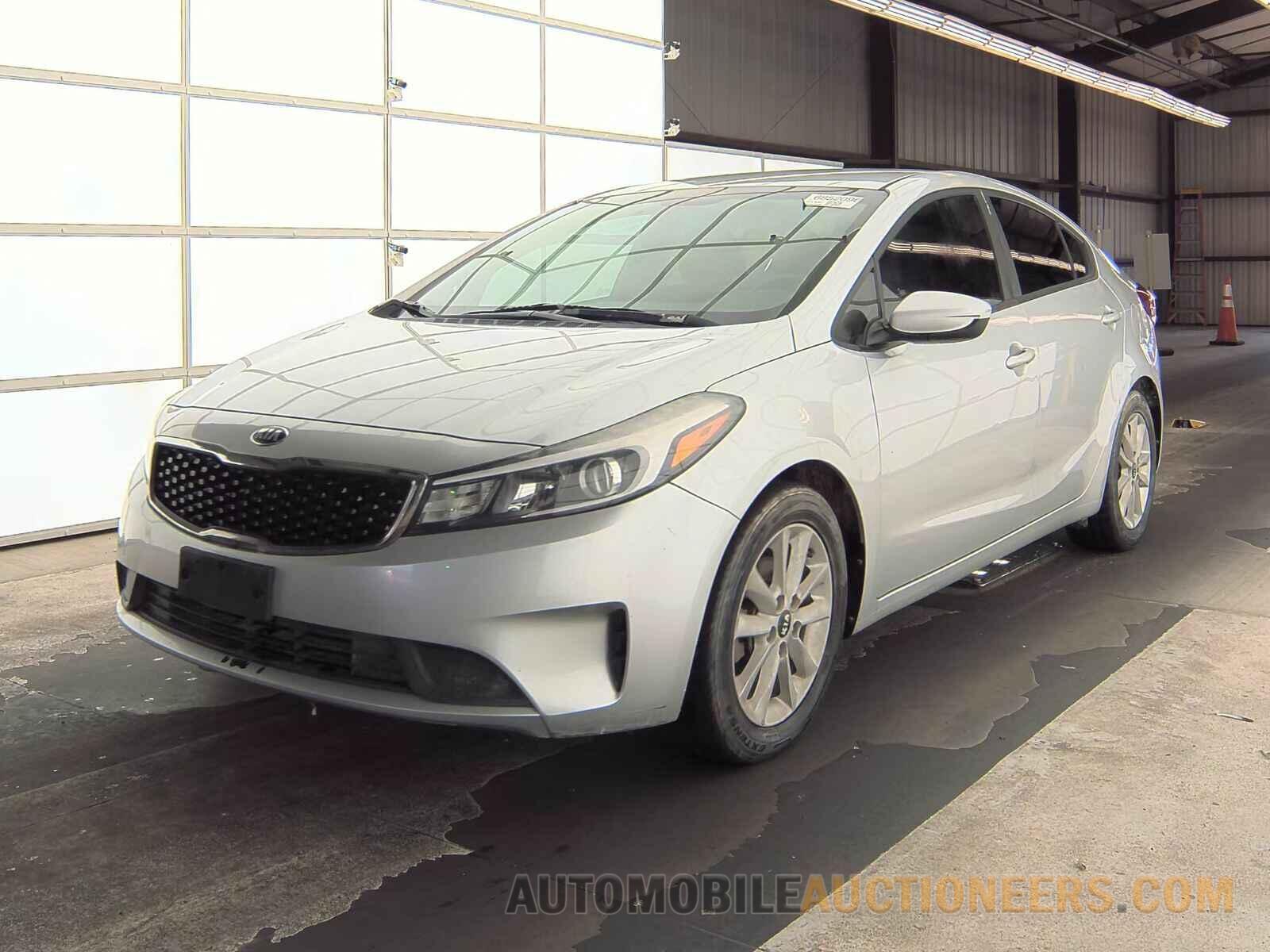 3KPFL4A71HE005957 Kia Forte LX 2017