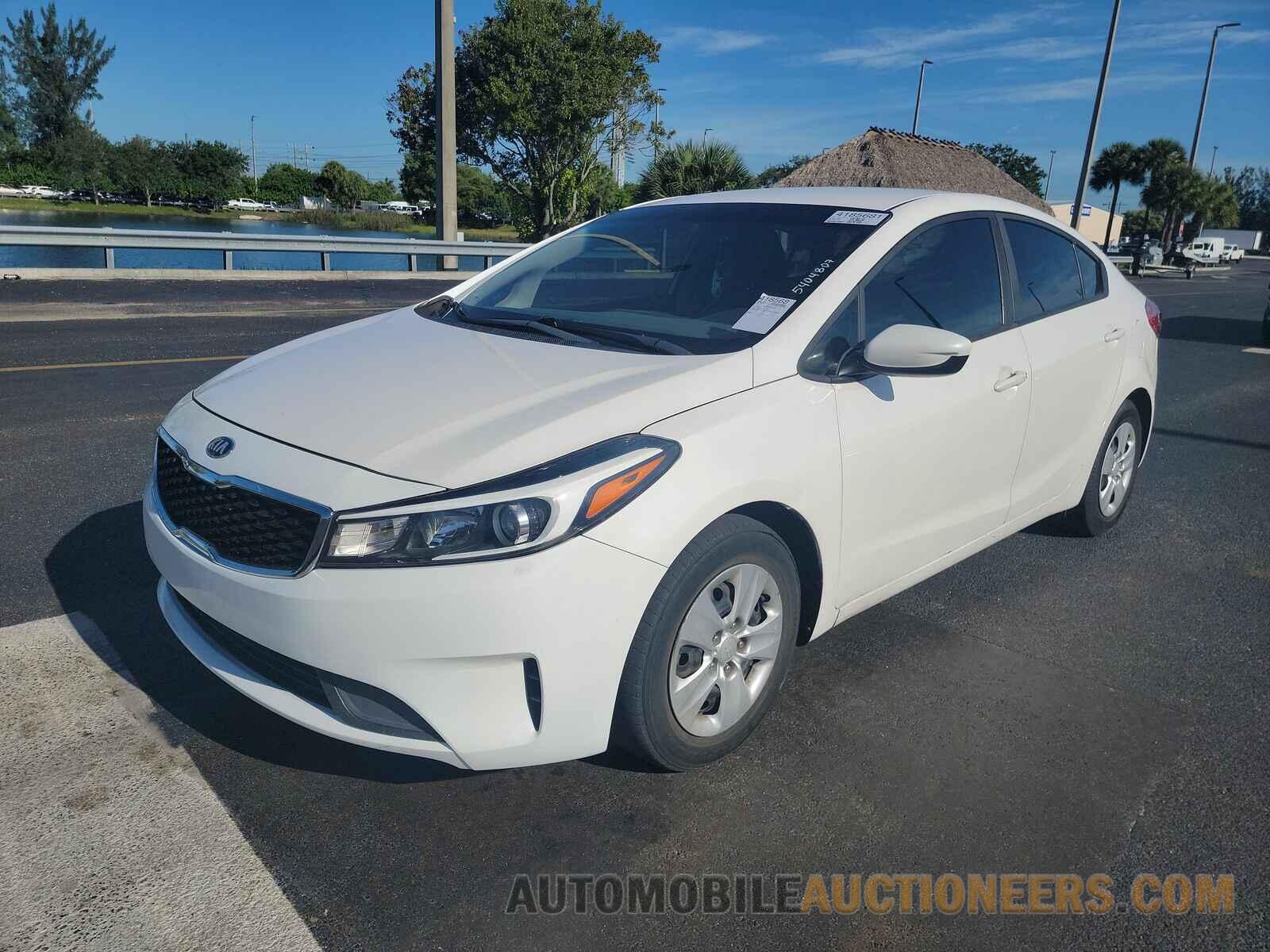 3KPFL4A72HE116324 Kia Forte LX 2017