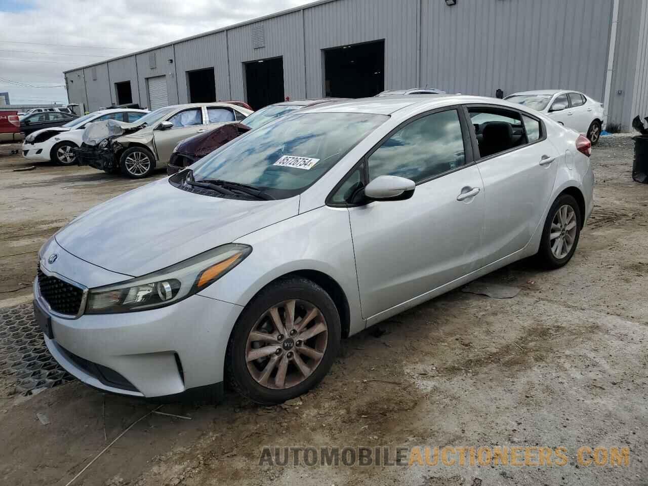 3KPFL4A72HE148156 KIA FORTE 2017