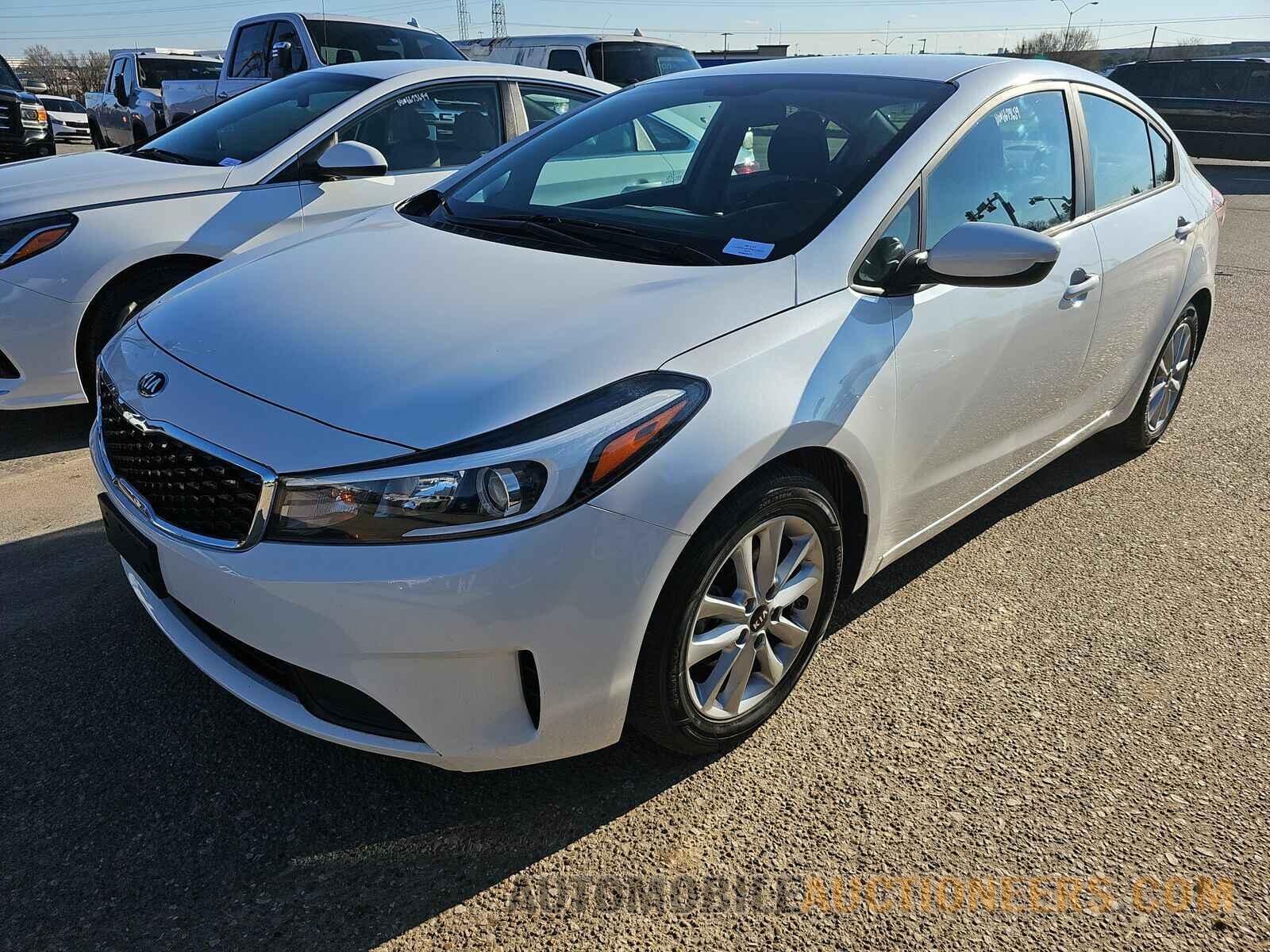 3KPFL4A72HE150621 Kia Forte LX 2017