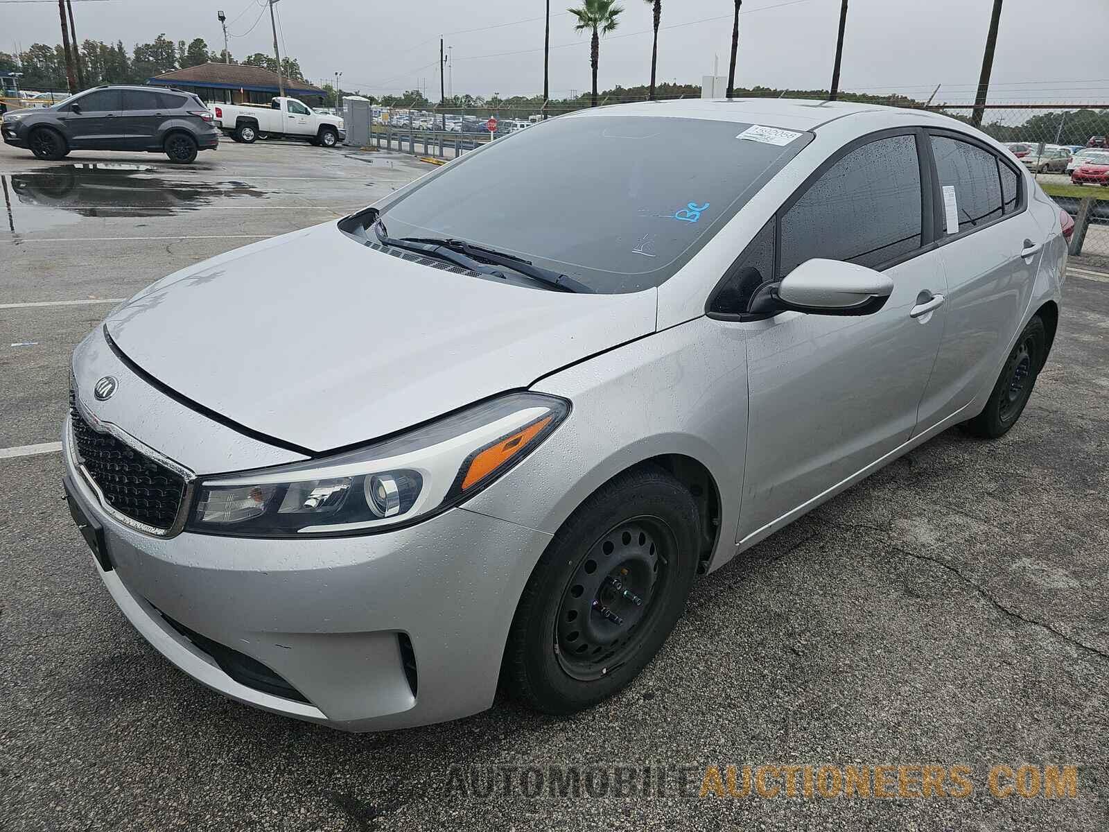 3KPFL4A74HE153438 Kia Forte LX 2017