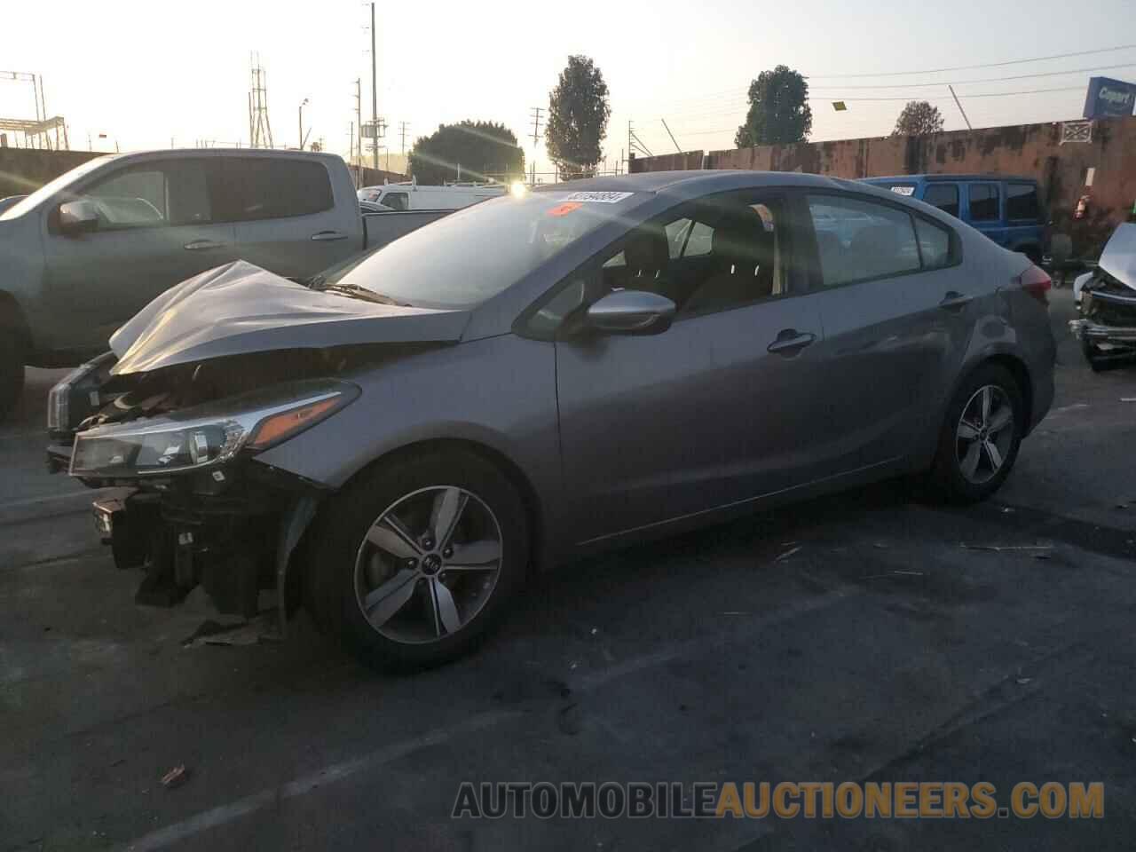 3KPFL4A74JE175591 KIA FORTE 2018