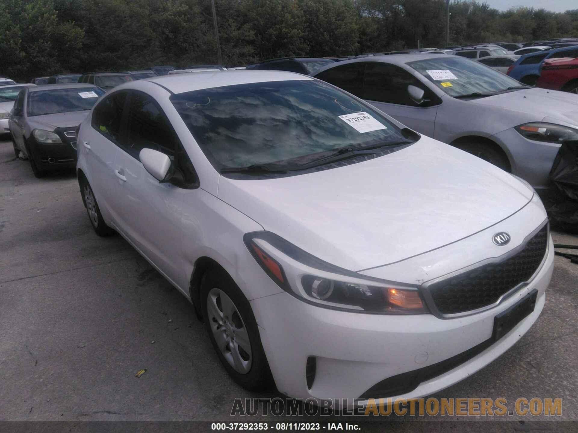 3KPFL4A74JE205947 KIA FORTE 2018