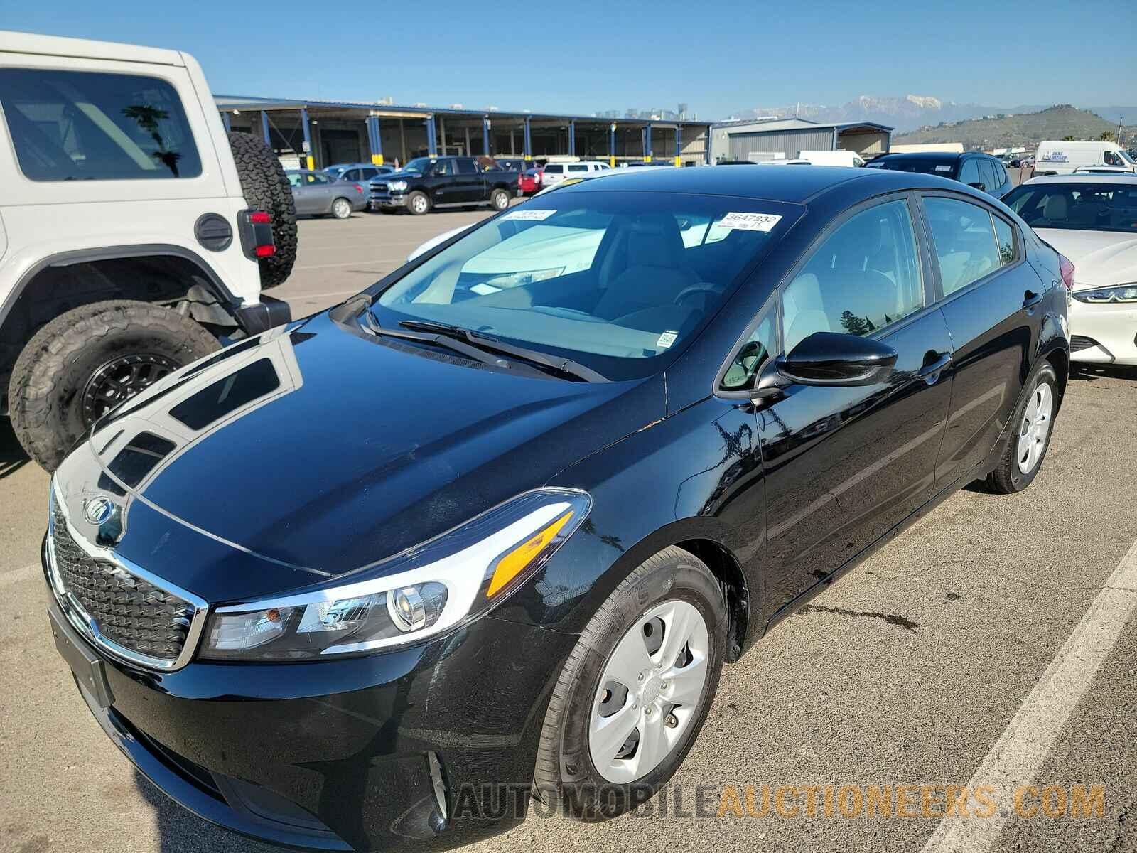 3KPFL4A74JE252928 Kia Forte LX 2018