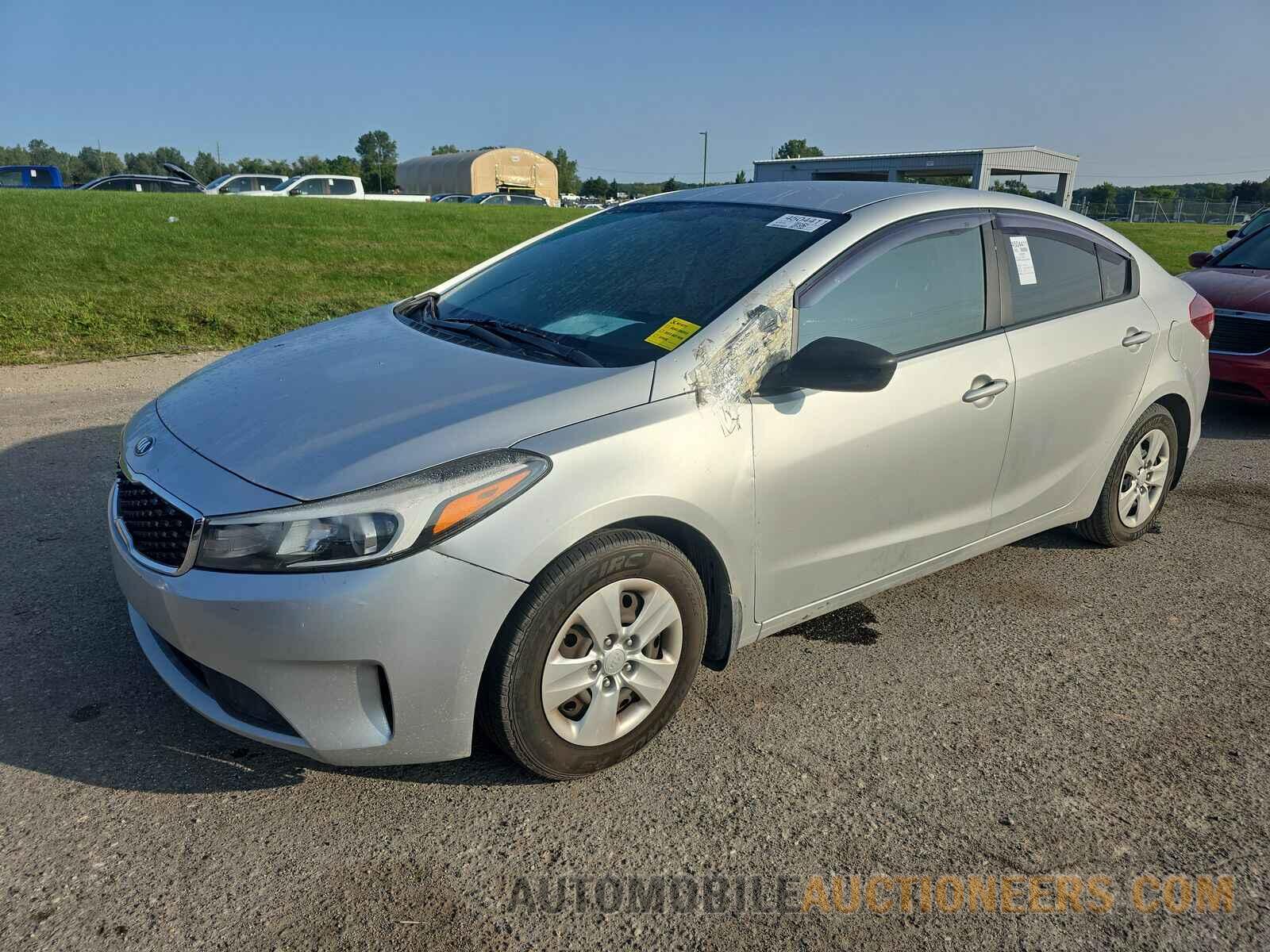 3KPFL4A75HE018632 Kia Forte LX 2017