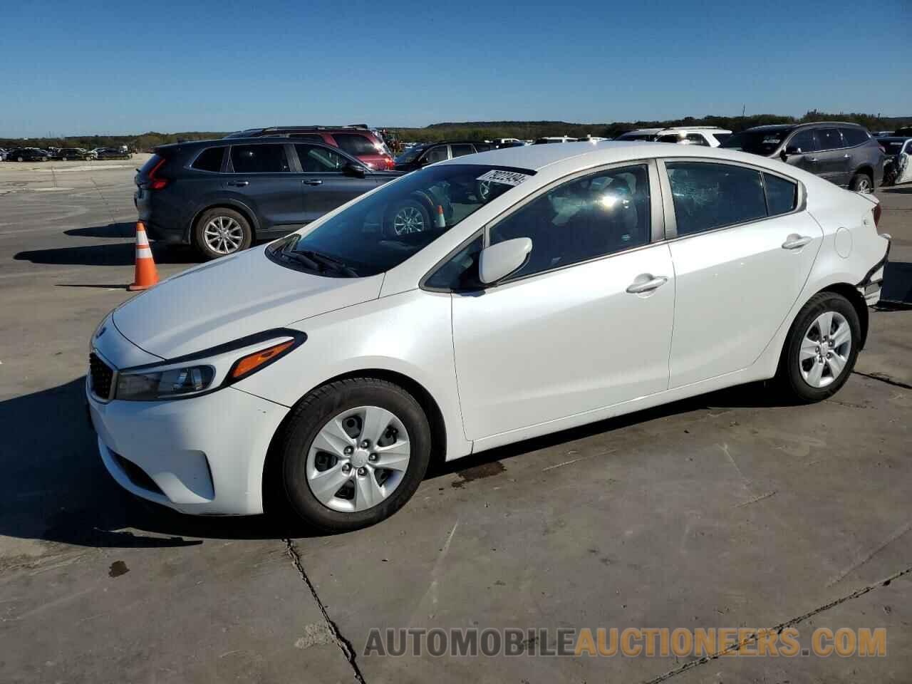 3KPFL4A75HE138818 KIA FORTE 2017