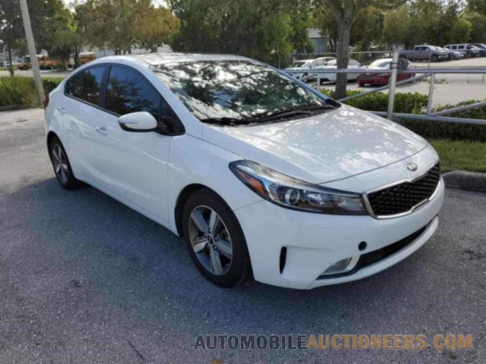 3KPFL4A75JE198104 KIA FORTE 2018