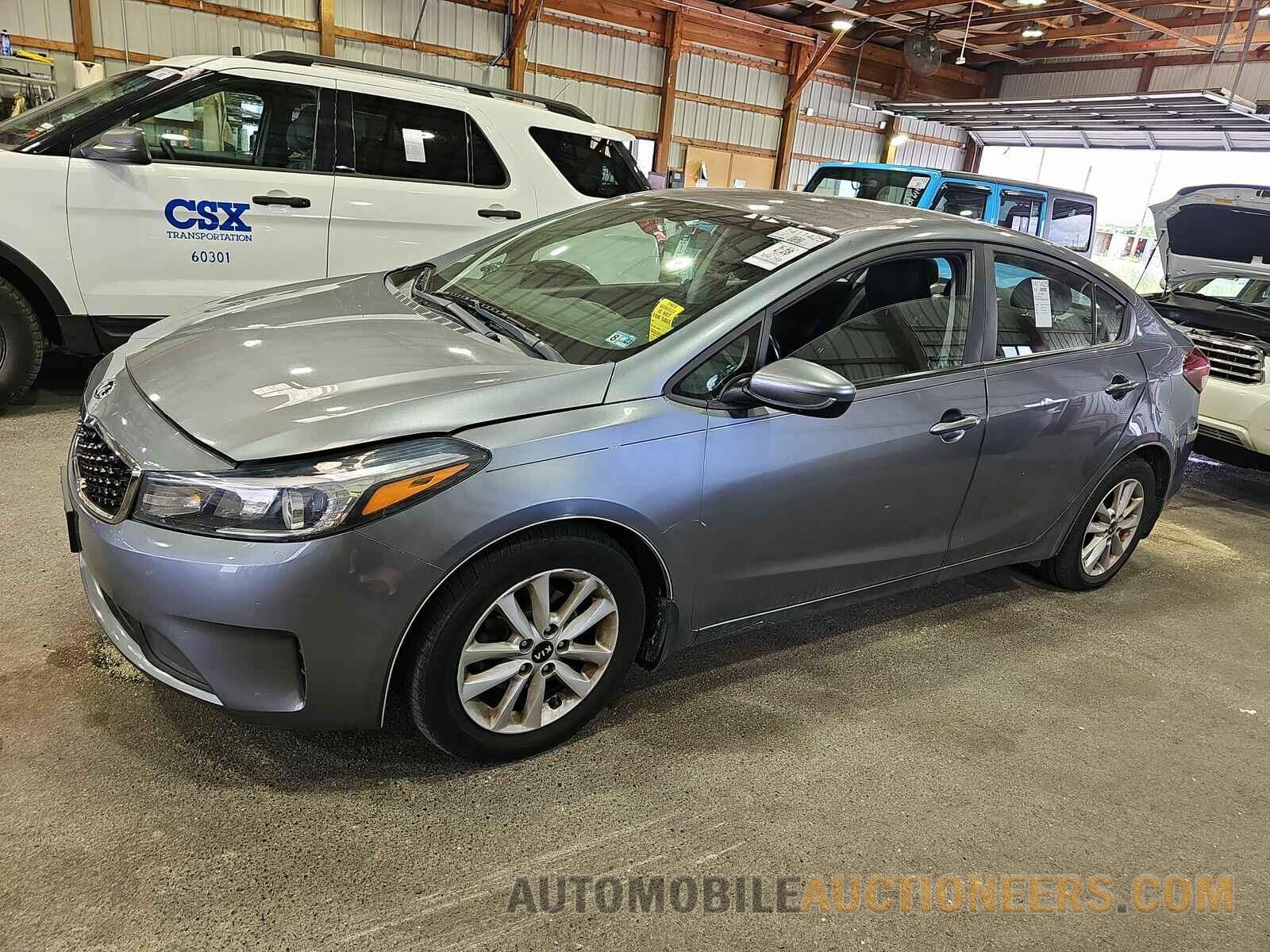 3KPFL4A76HE100613 Kia Forte 2017