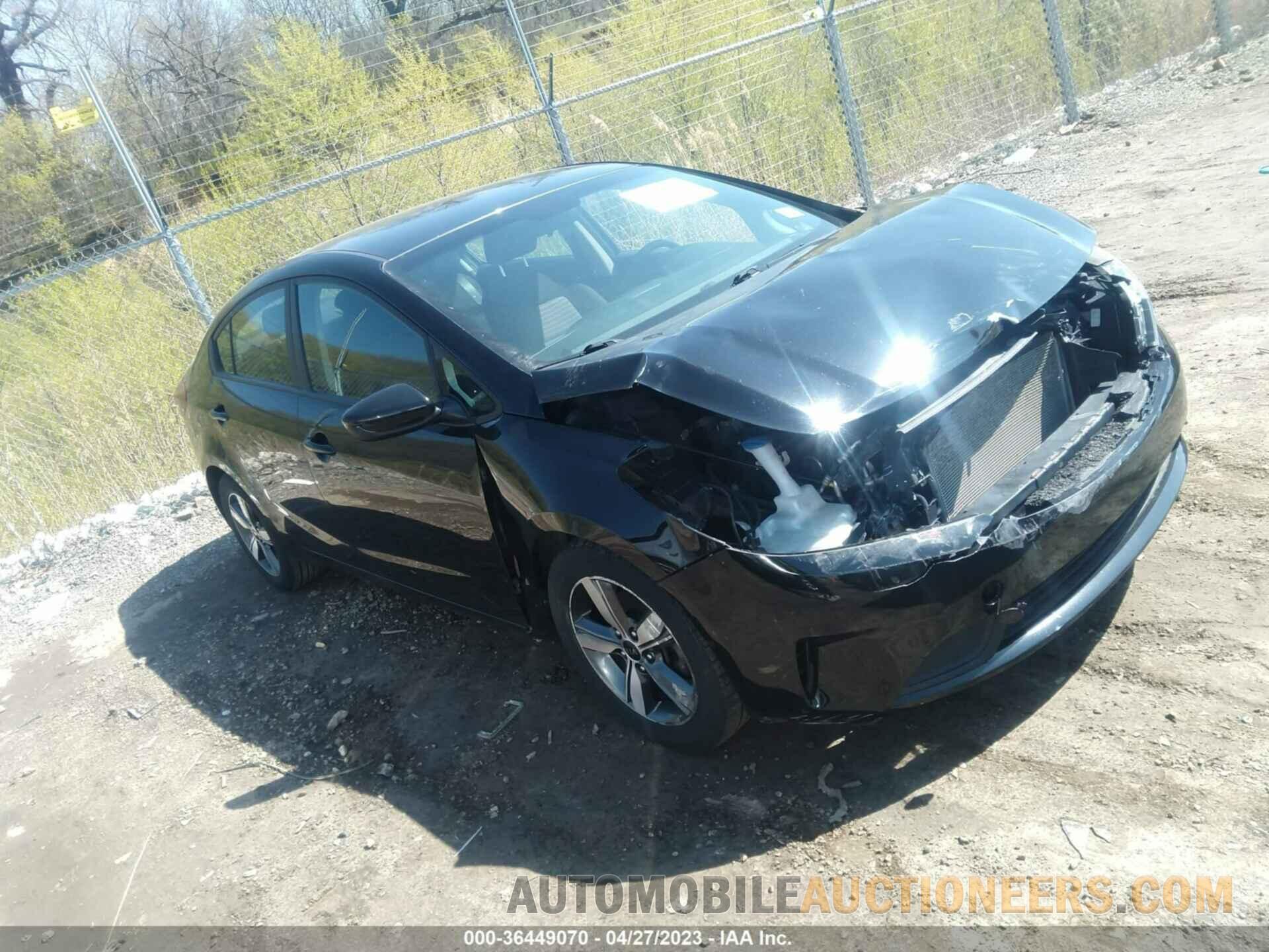 3KPFL4A76JE226265 KIA FORTE 2018