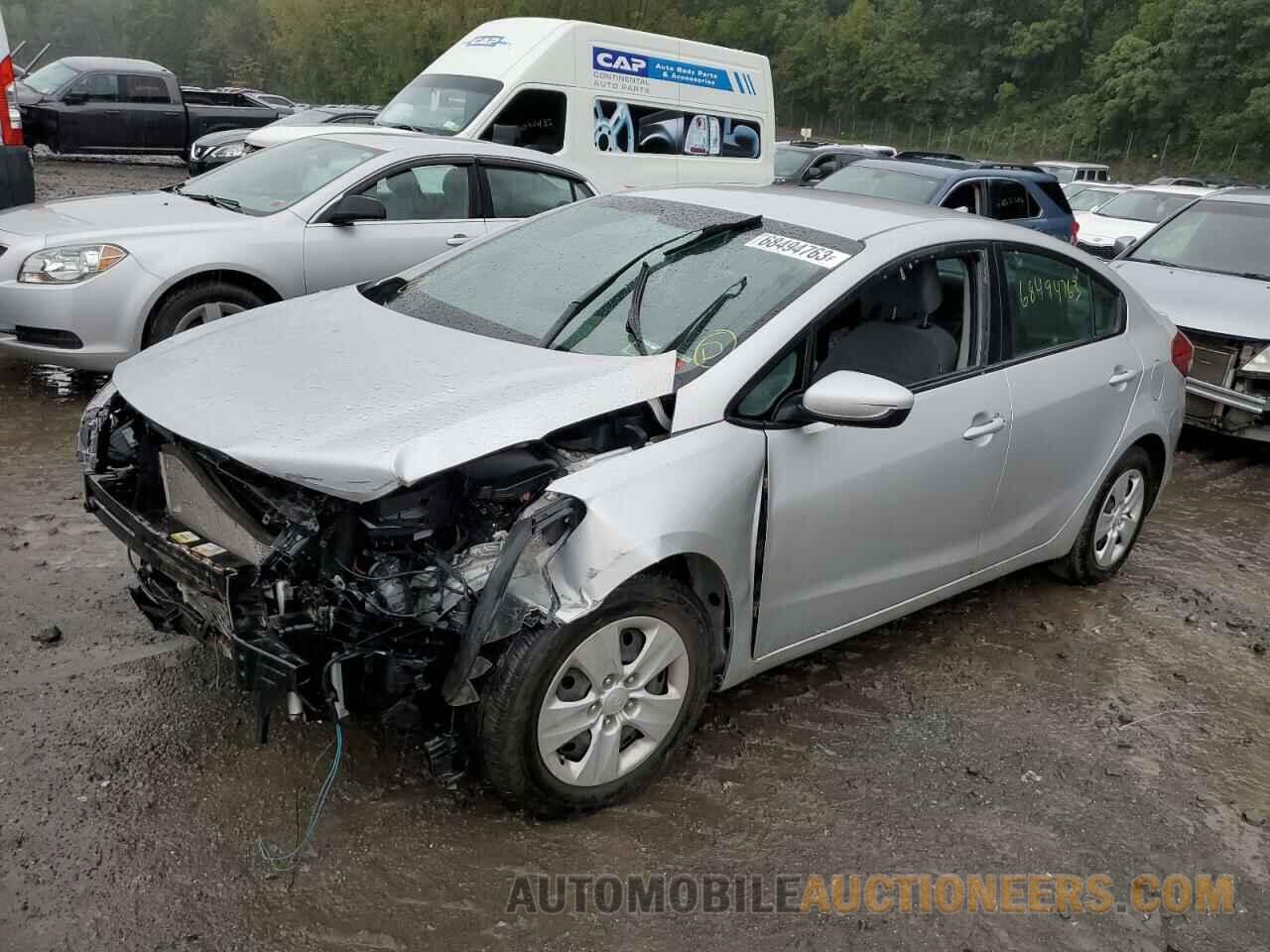 3KPFL4A77JE195009 KIA FORTE 2018