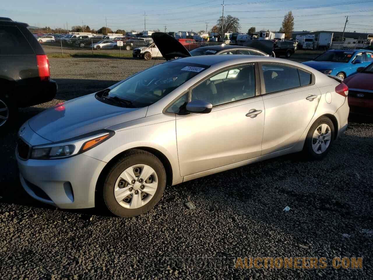 3KPFL4A77JE217557 KIA FORTE 2018