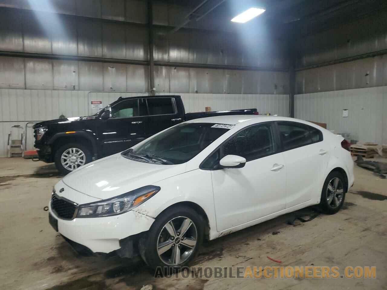 3KPFL4A77JE240305 KIA FORTE 2018