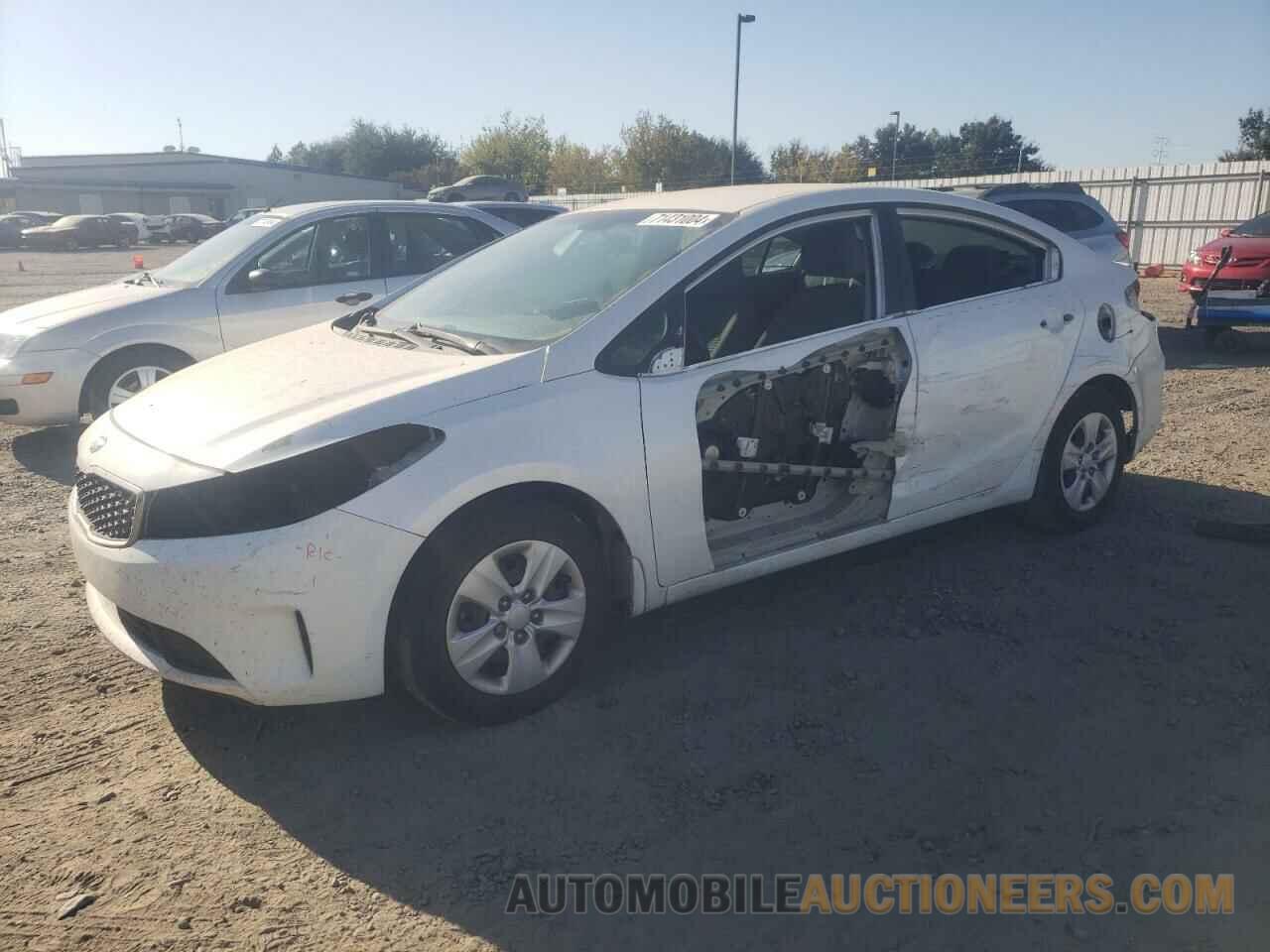 3KPFL4A78HE143172 KIA FORTE 2017