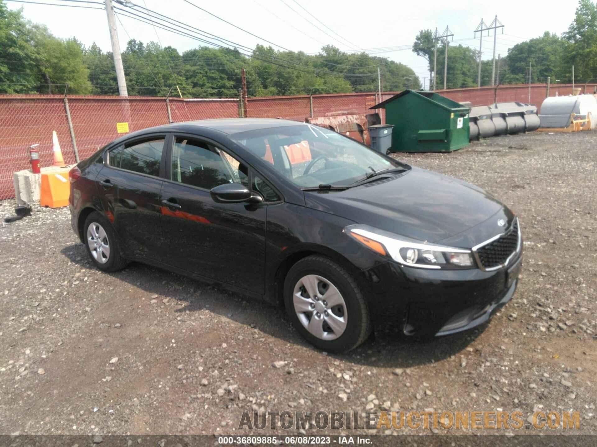 3KPFL4A78JE175965 KIA FORTE 2018