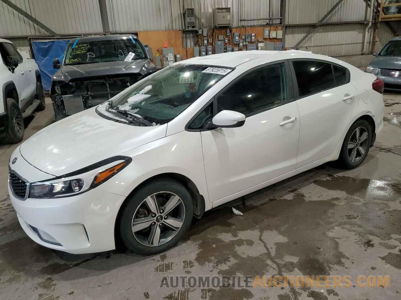 3KPFL4A78JE188392 KIA FORTE 2018