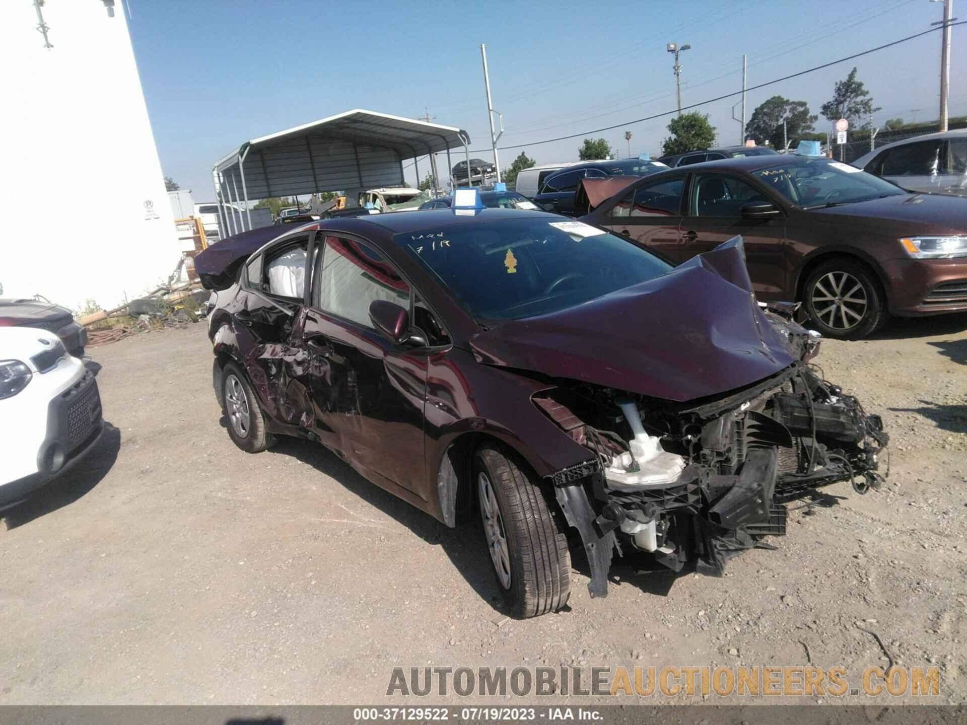 3KPFL4A78JE233752 KIA FORTE 2018