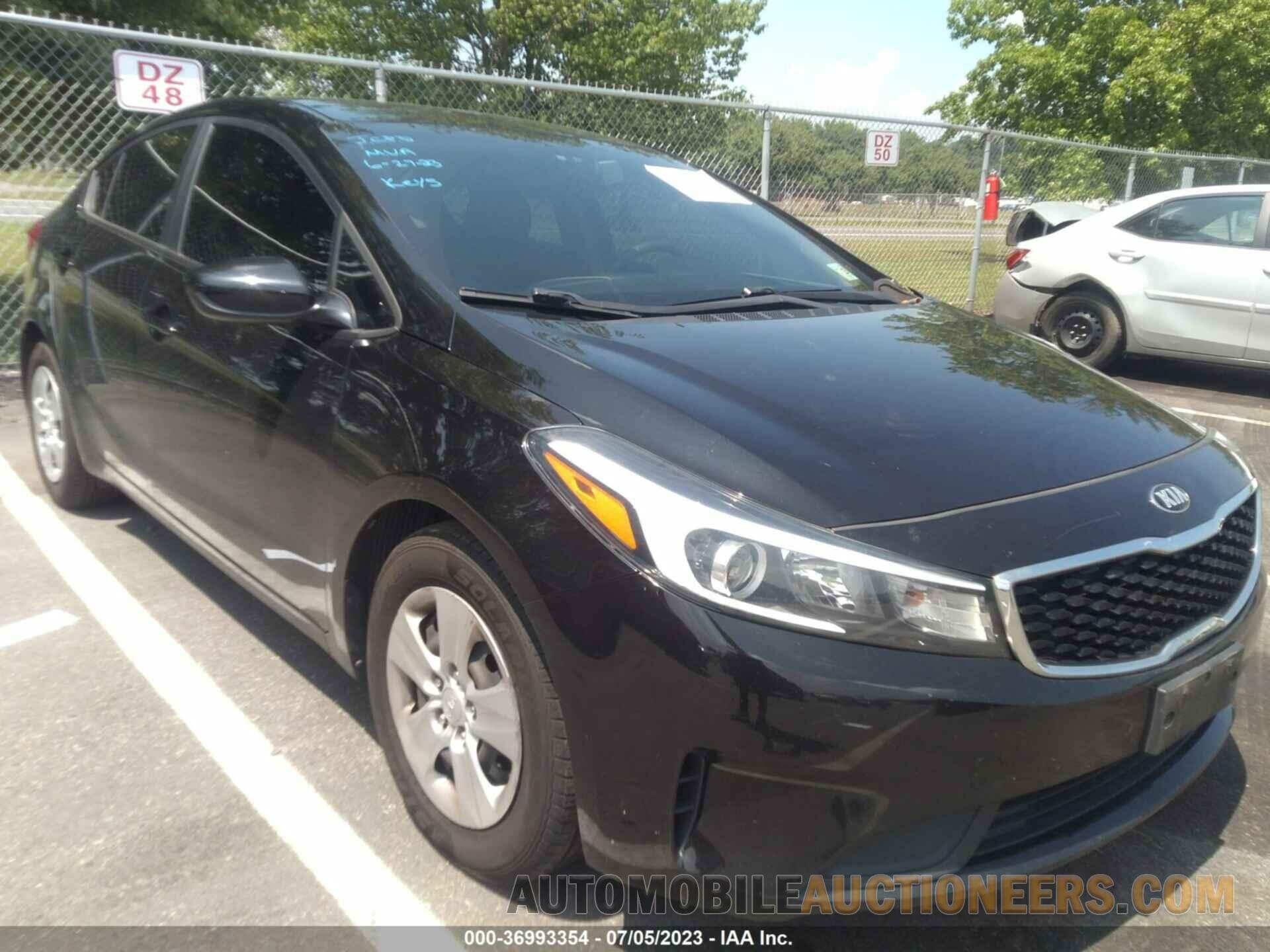 3KPFL4A78JE273393 KIA FORTE 2018