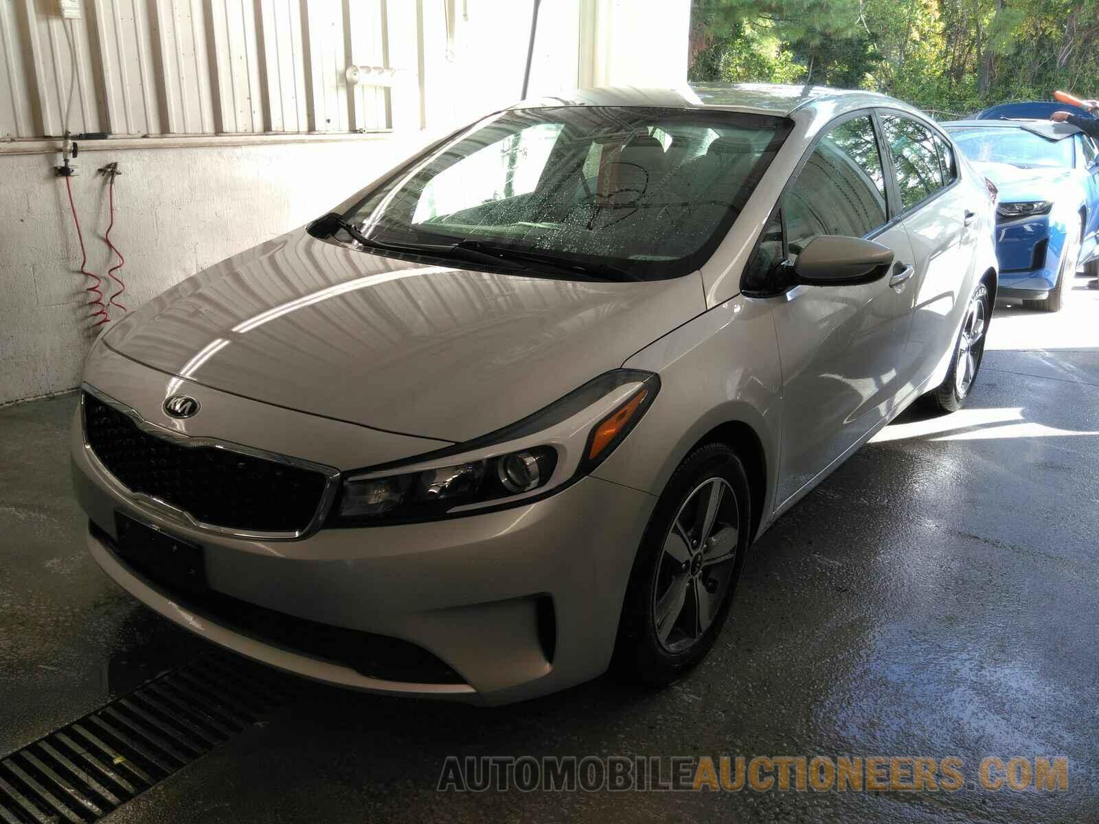 3KPFL4A78JE274284 Kia Forte LX 2018