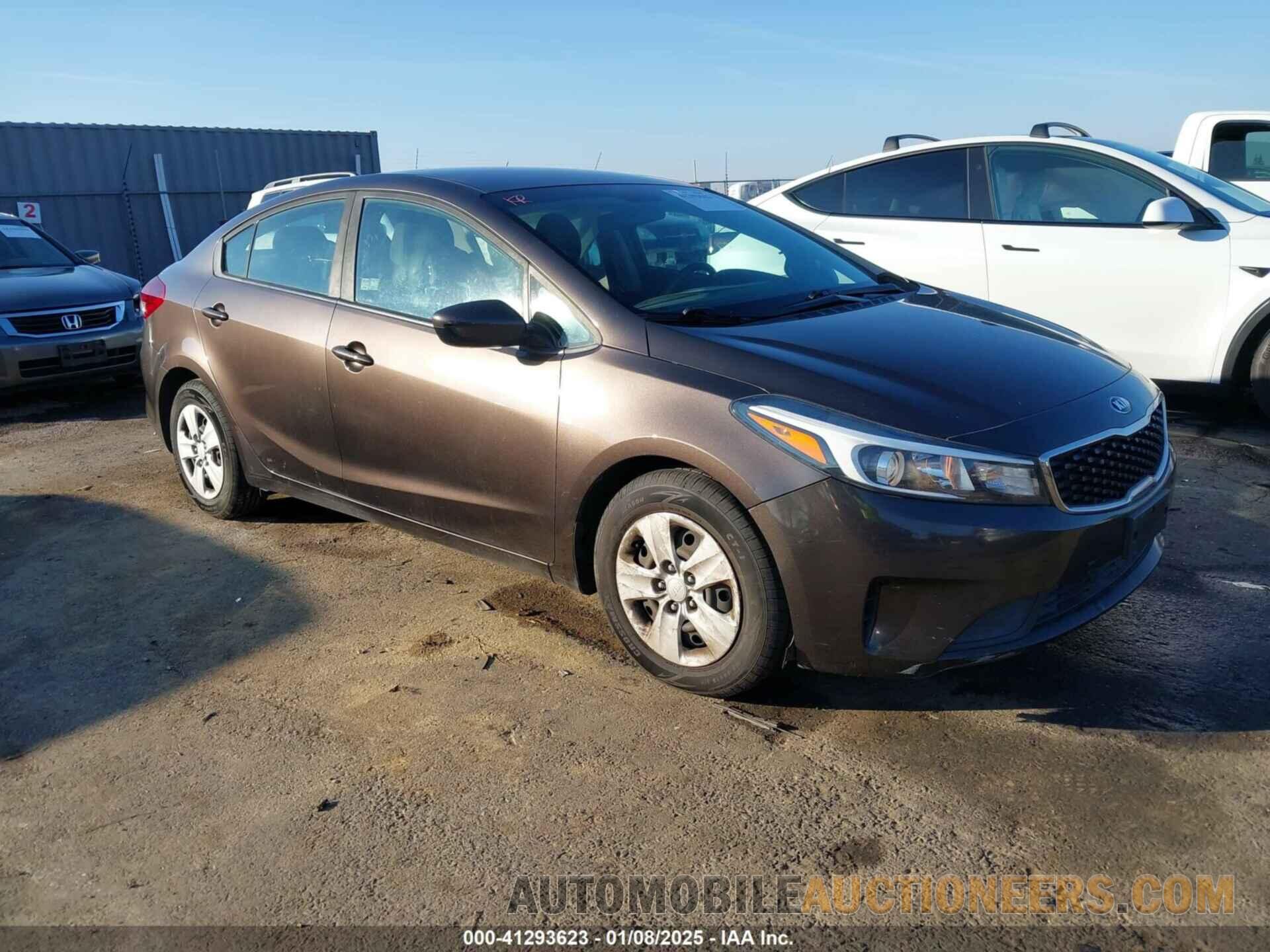 3KPFL4A79JE199756 KIA FORTE 2018